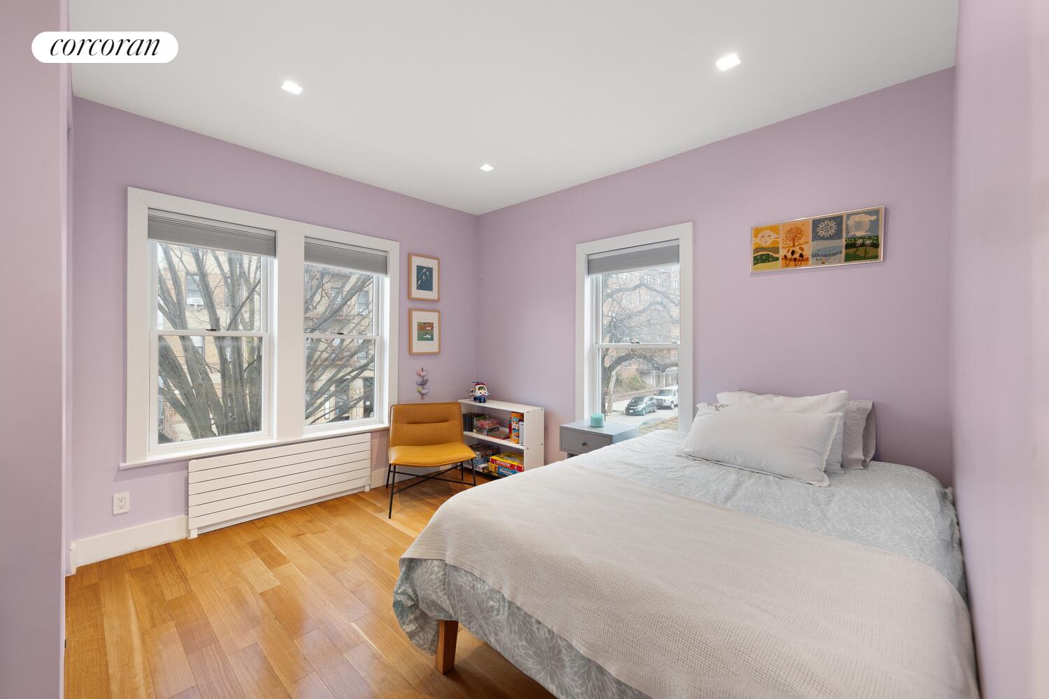 #9 photo, 390 STRATFORD Road, ব্রুকলিন Ditmas Park , NY 11218