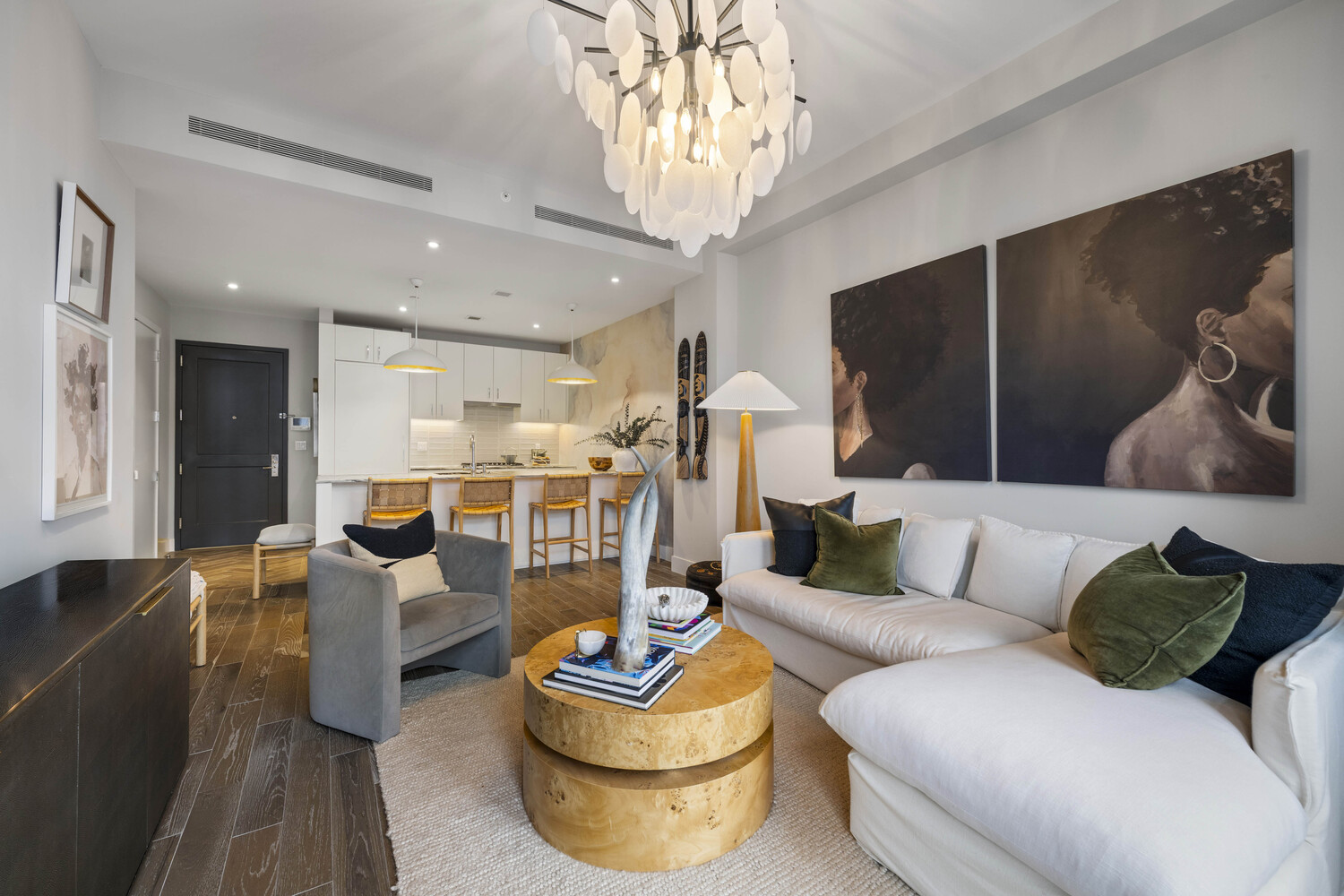 #3 photo, 10 LENOX Avenue, South Harlem , NY 10026