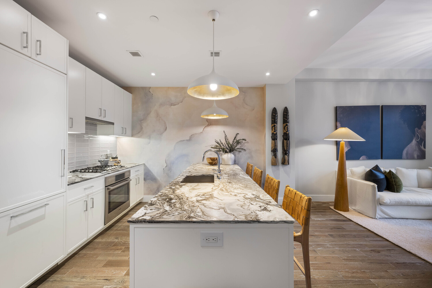 #4 photo, 10 LENOX Avenue, South Harlem , NY 10026