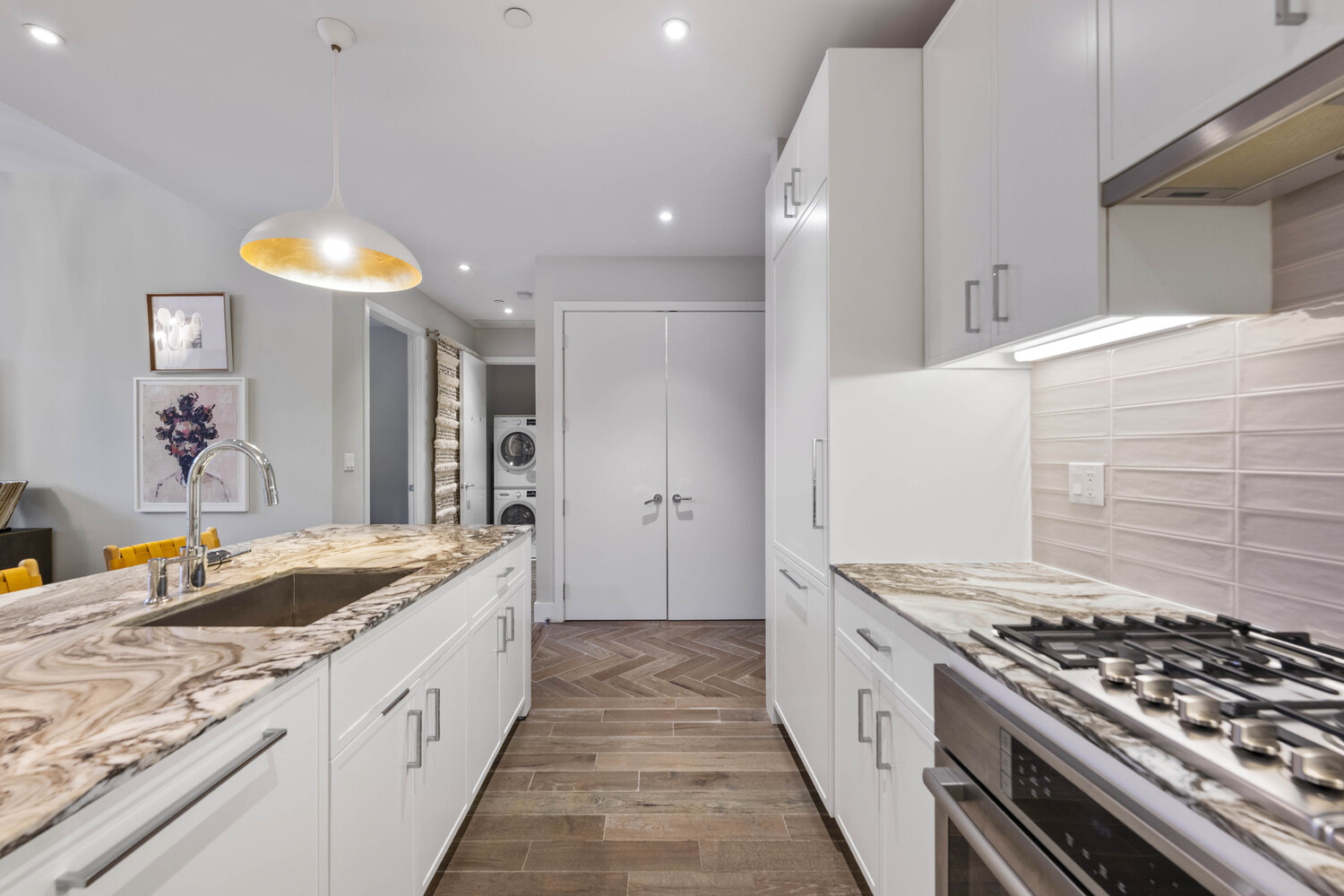 #5 photo, 10 LENOX Avenue, South Harlem , NY 10026