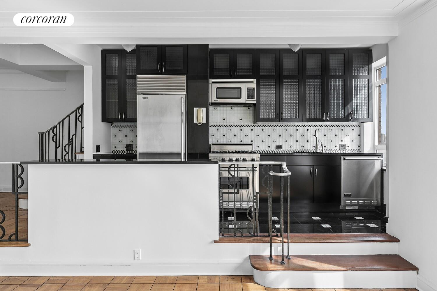 #3 photo, 25 CENTRAL Park W, Lincoln Square , NY 10023