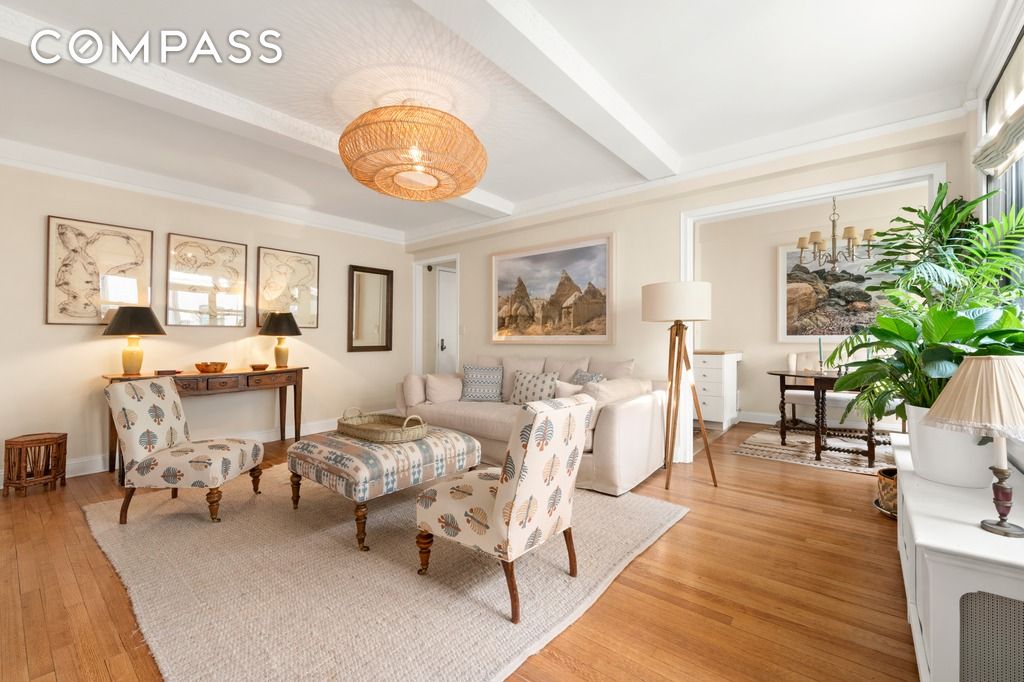 #4 photo, 12 E 97th Street, Upper East Side , NY 10128