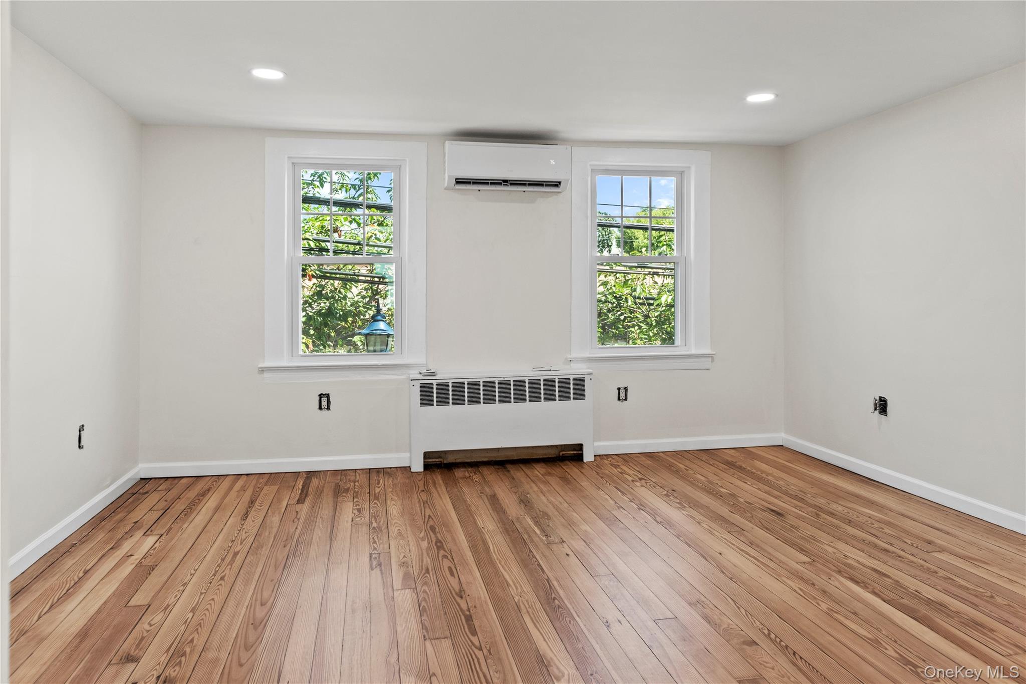 #7 photo, 51 Spring Street, Oyster Bay , NY 11771