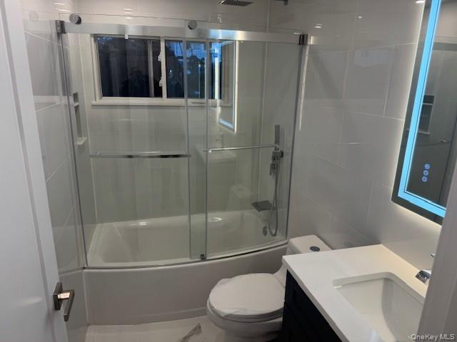 #12 photo, 48 Ripple Lane, Levittown , NY 11756