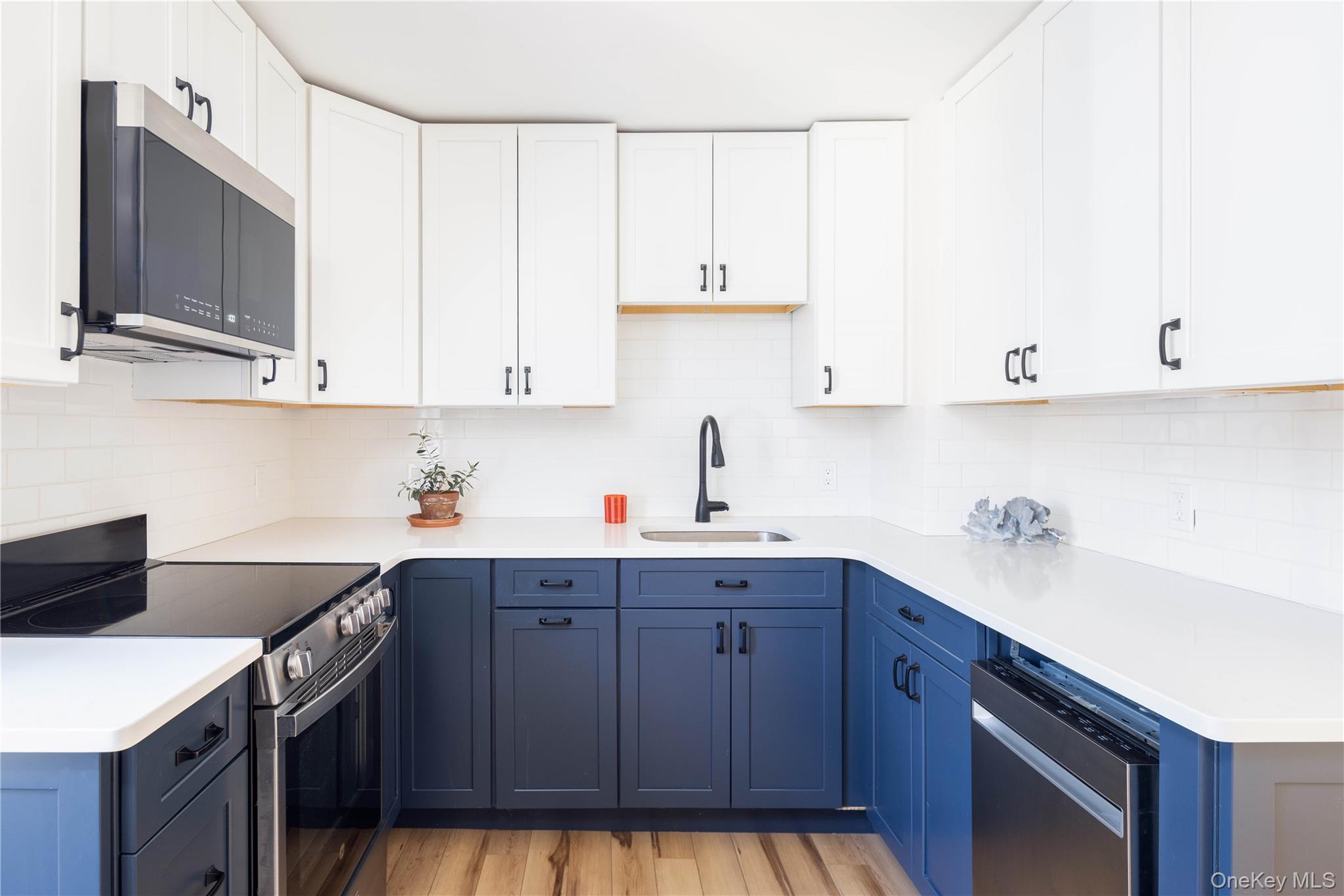 #14 photo, 168 Sterling Street, מחוז סאפוק Greenport , NY 11944