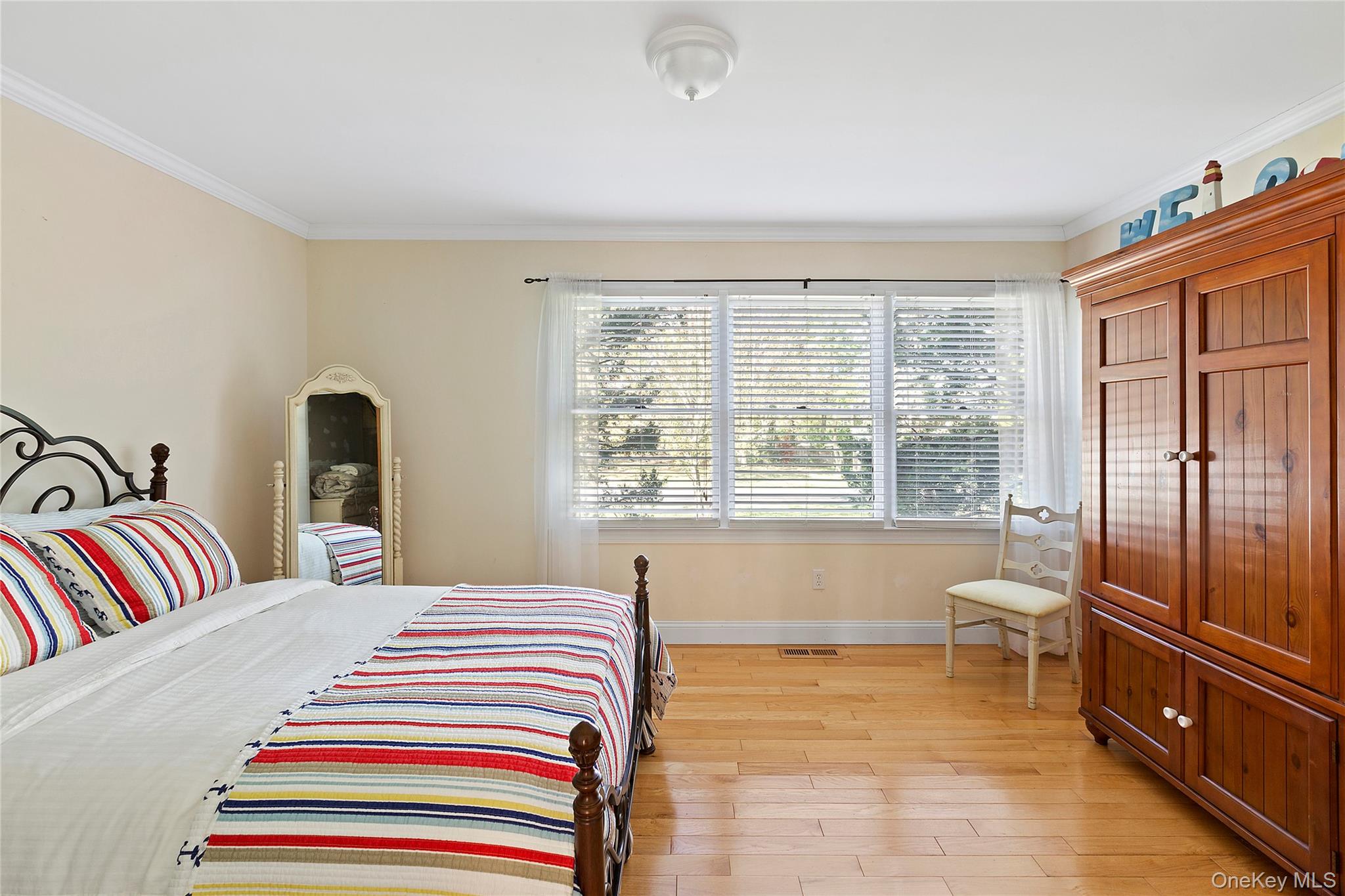 #7 photo, 23 Whiting Road, East Quogue , NY 11942