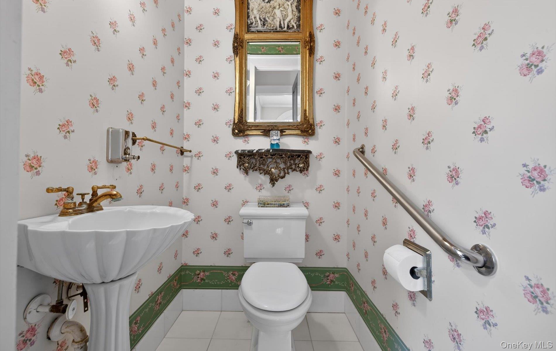 #15 photo, 38 Tiffany Road, Oyster Bay Cove , NY 11771