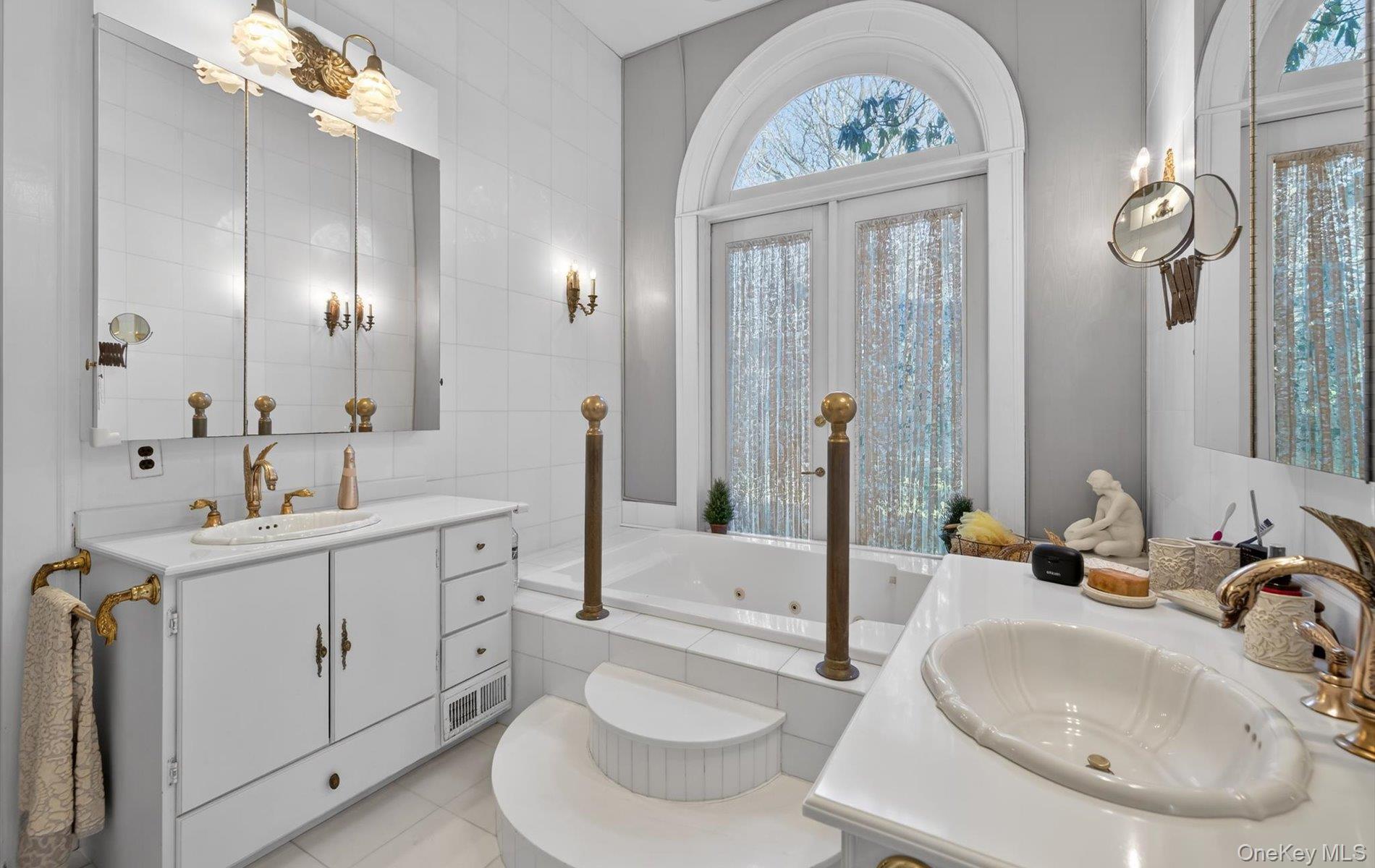 #20 photo, 38 Tiffany Road, Oyster Bay Cove , NY 11771