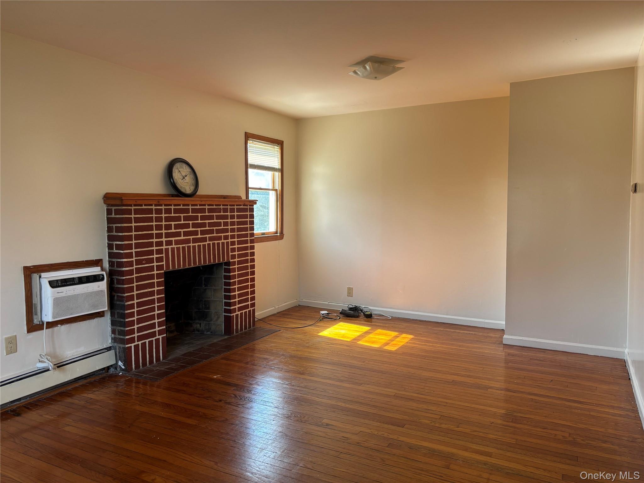 #8 photo, 47 Hartwell Place, Woodmere , NY 11598