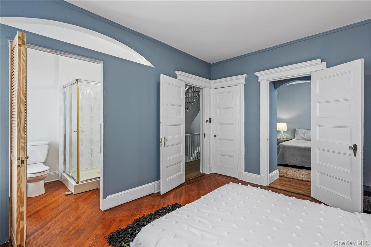 #11 photo, 19619 89th Road, Hollis , NY 11423