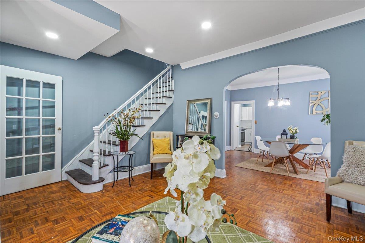 #2 photo, 19619 89th Road, Hollis , NY 11423