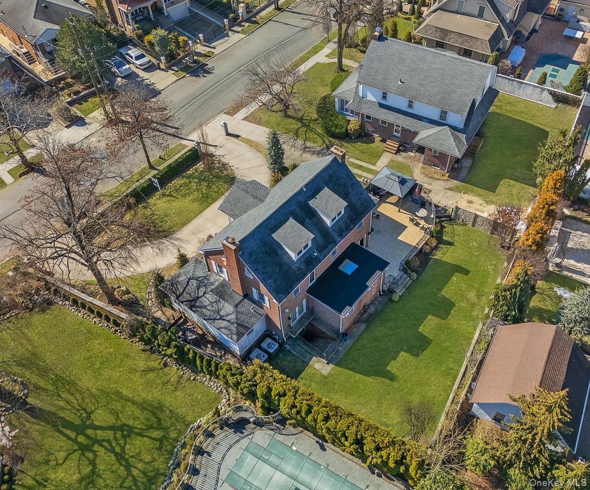 #10 photo, 23 Center Drive, Malba , NY 11357