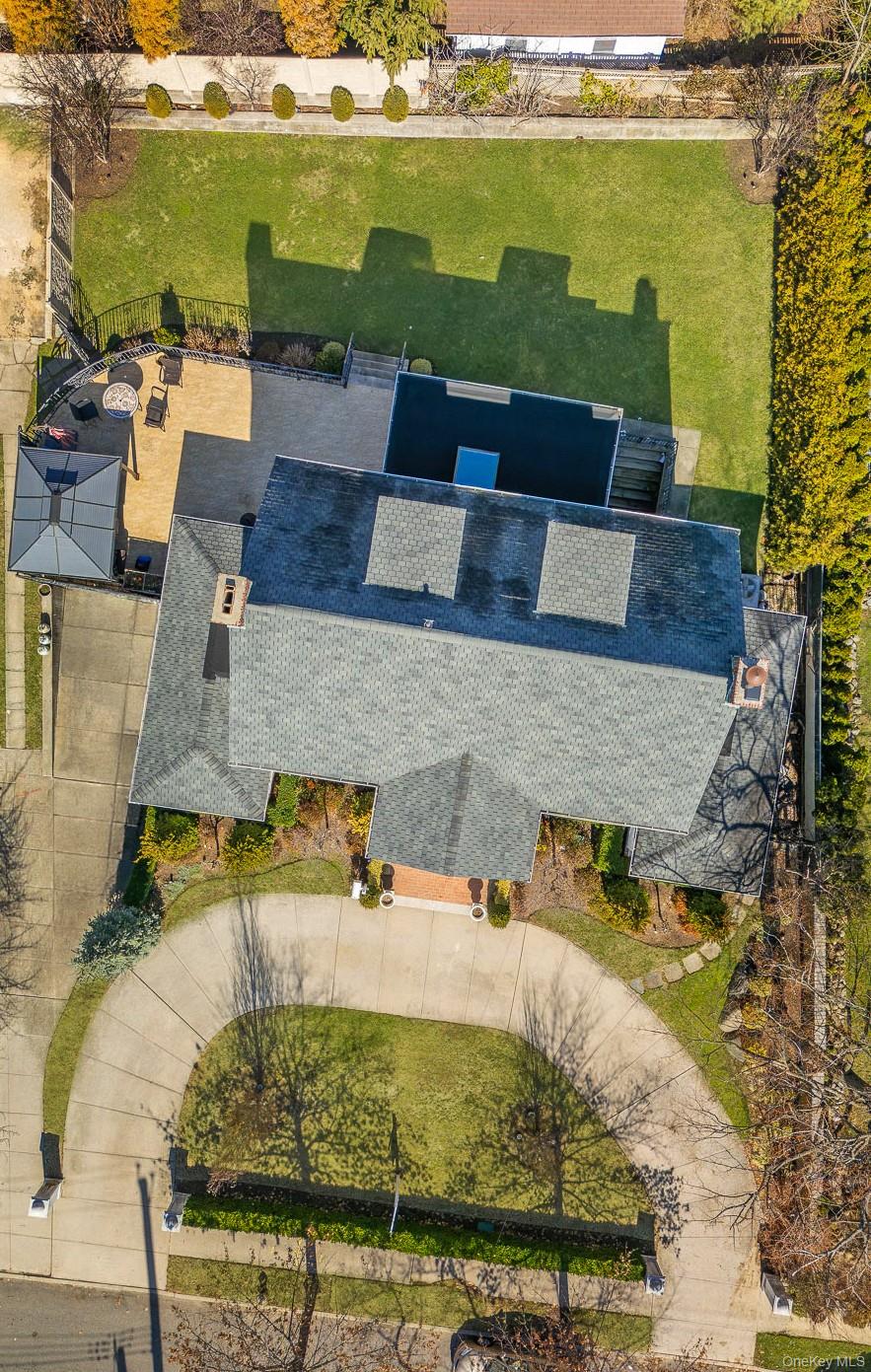 #11 photo, 23 Center Drive, Malba , NY 11357