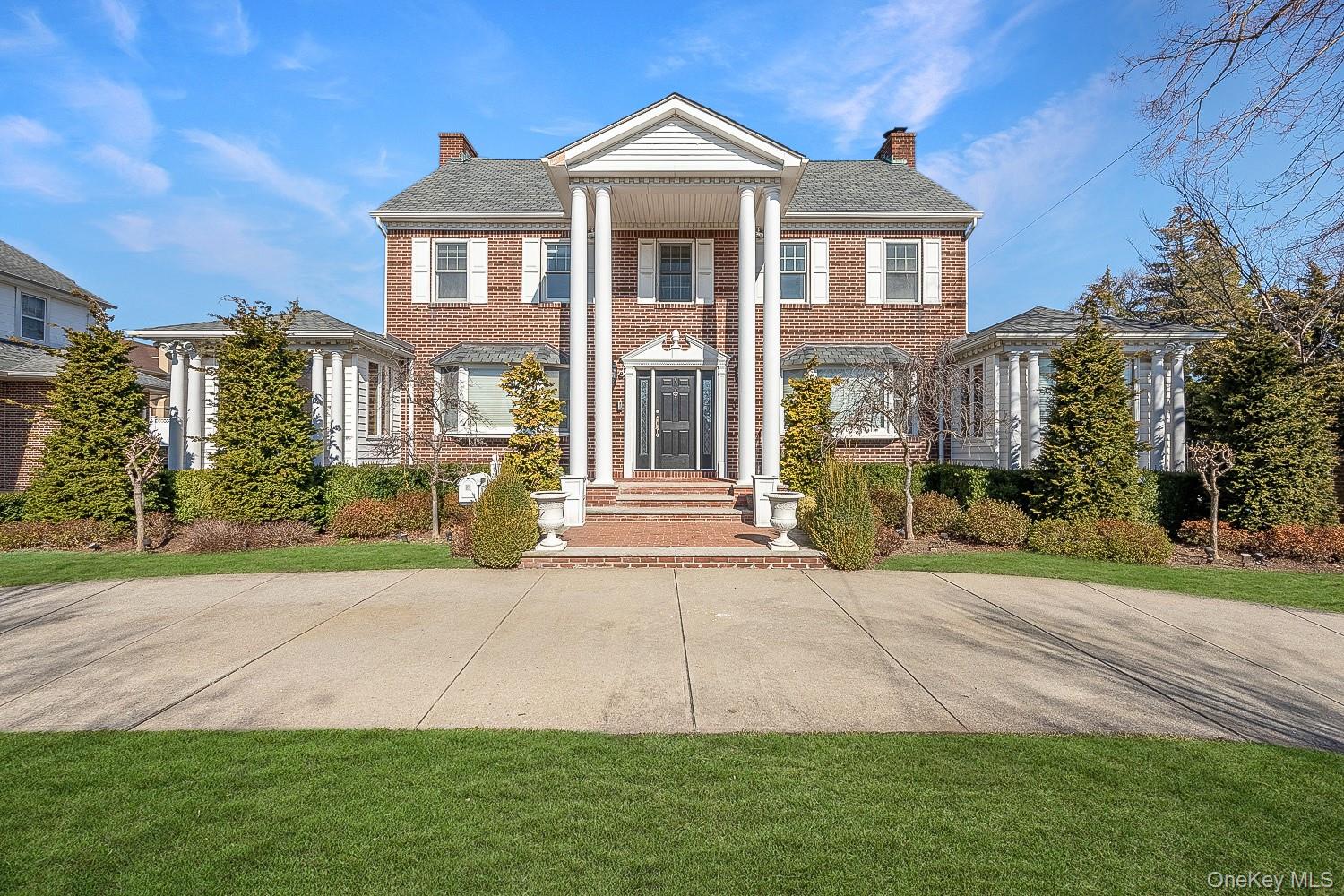 #3 photo, 23 Center Drive, Malba , NY 11357