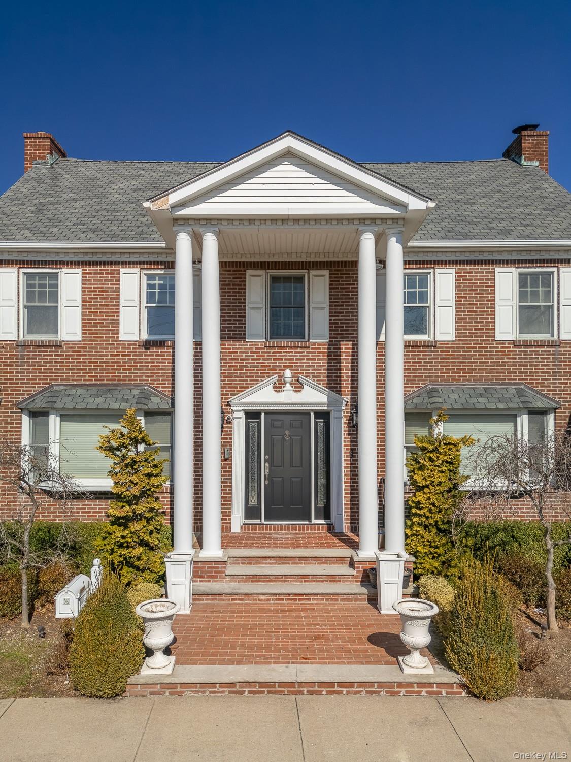 #4 photo, 23 Center Drive, Malba , NY 11357