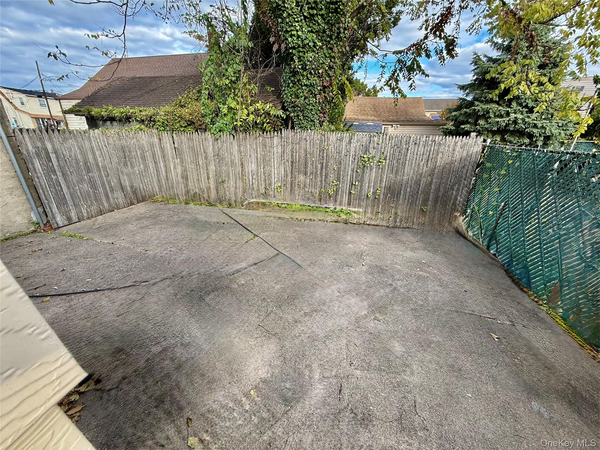 #12 photo, 103 Meacham Avenue, 長島 Elmont , NY 11003