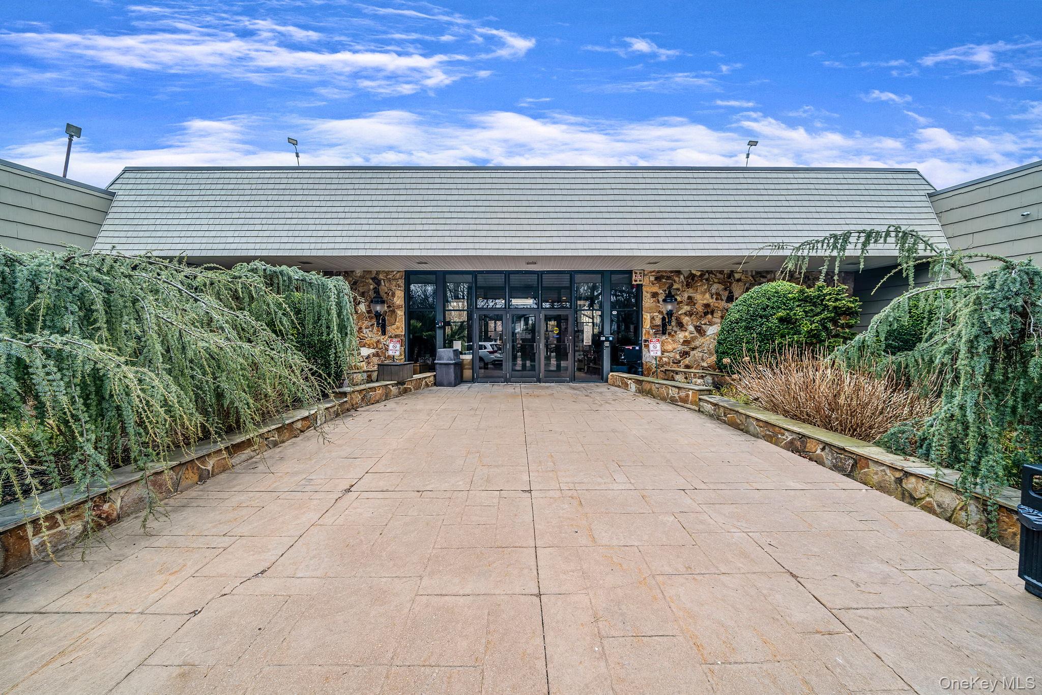 #20 photo, 842 Golf Lane, Medford , NY 11763