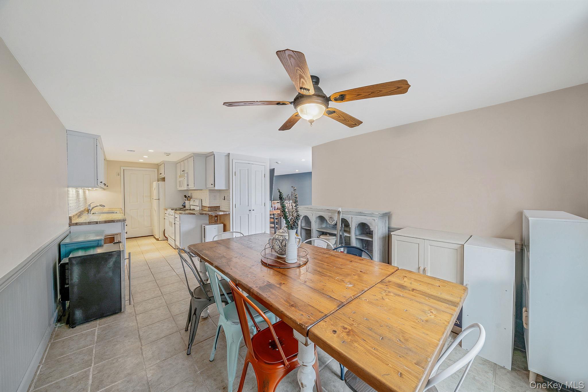 #7 photo, 842 Golf Lane, Medford , NY 11763