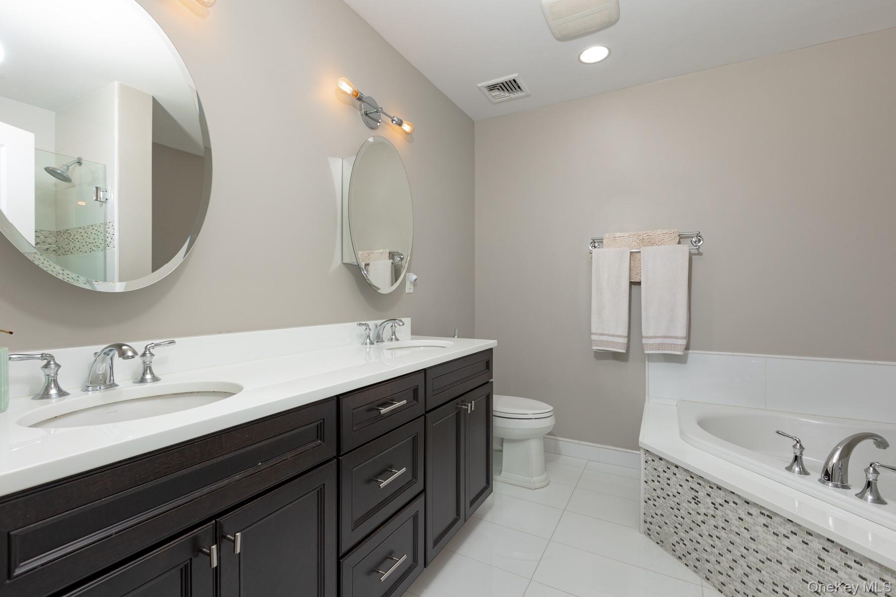 #10 photo, 5 Rosebud Lane, Babylon , NY 11702