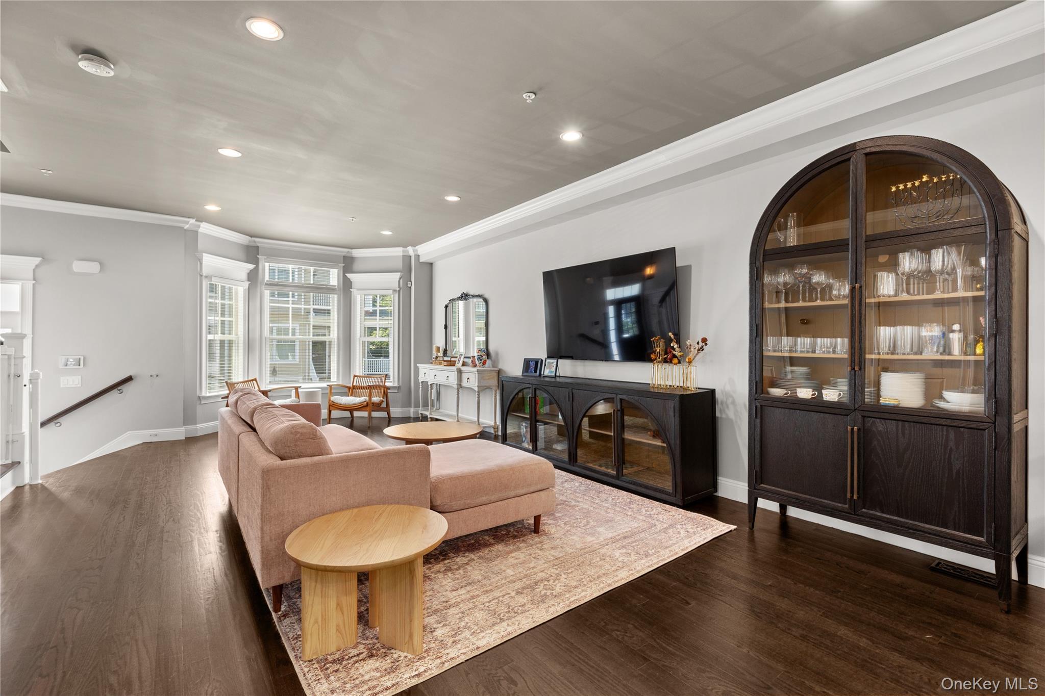 #5 photo, 5 Rosebud Lane, Babylon , NY 11702