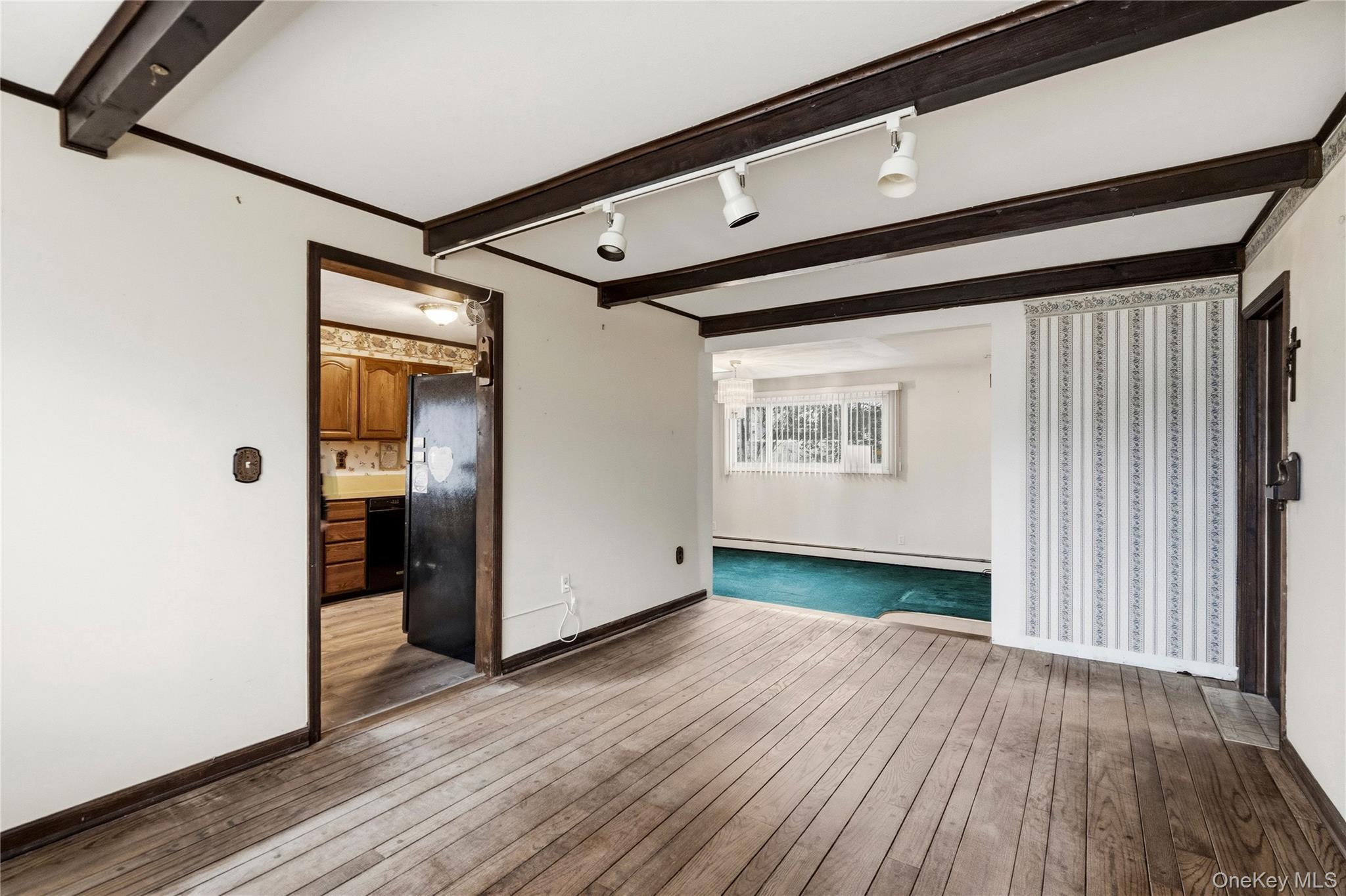 #15 photo, 24 Avenue A, Holbrook , NY 11741