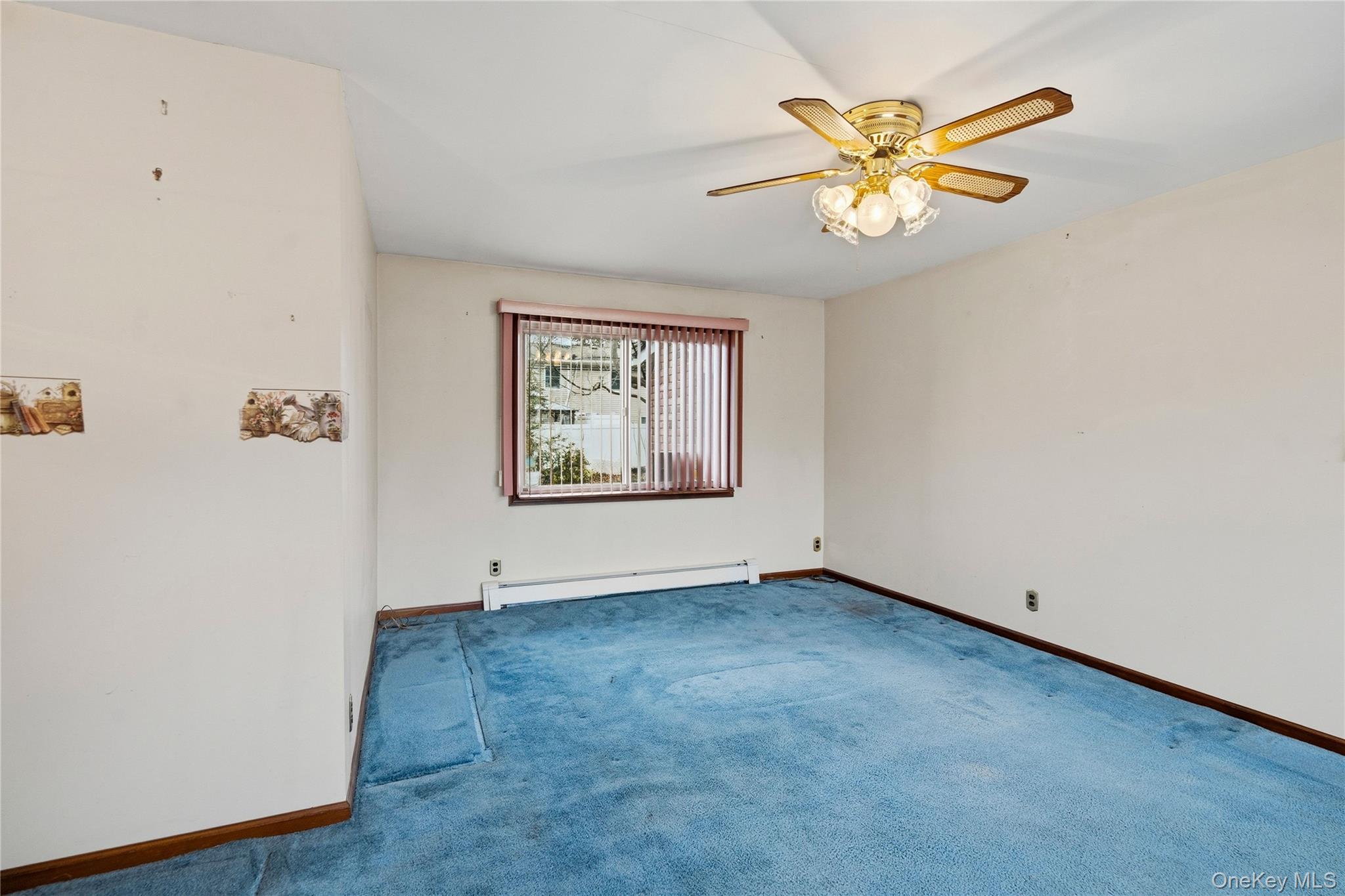 #4 photo, 24 Avenue A, Holbrook , NY 11741