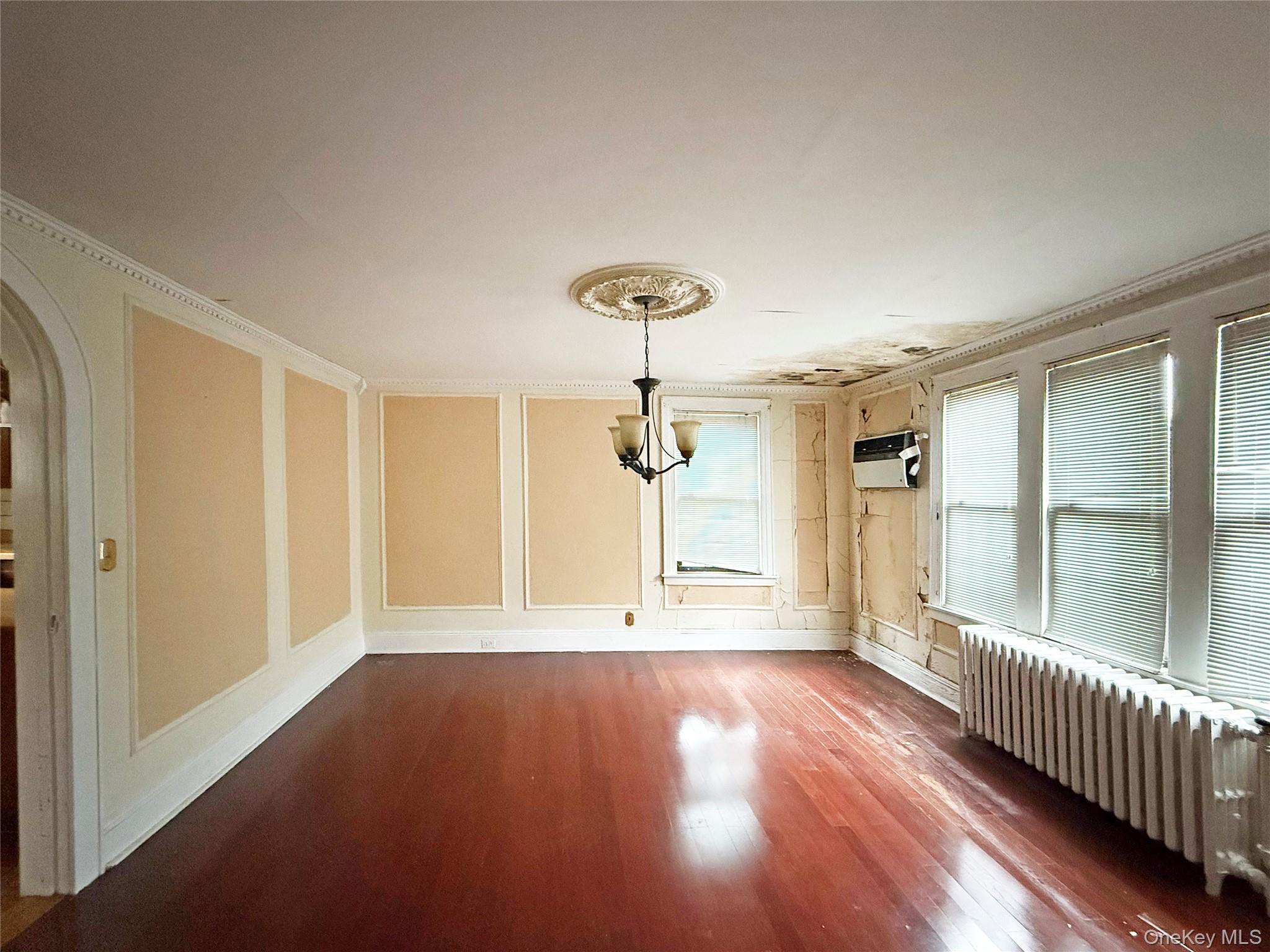 #5 photo, 59 Willow Street, Нассау ‖ Floral Park , NY 11001