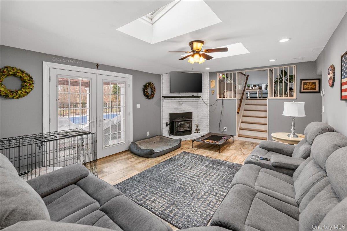 #17 photo, 32 Branch Drive, Smithtown , NY 11787