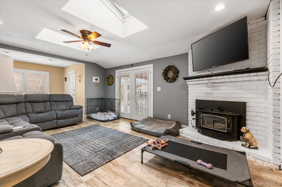 #18 photo, 32 Branch Drive, Smithtown , NY 11787