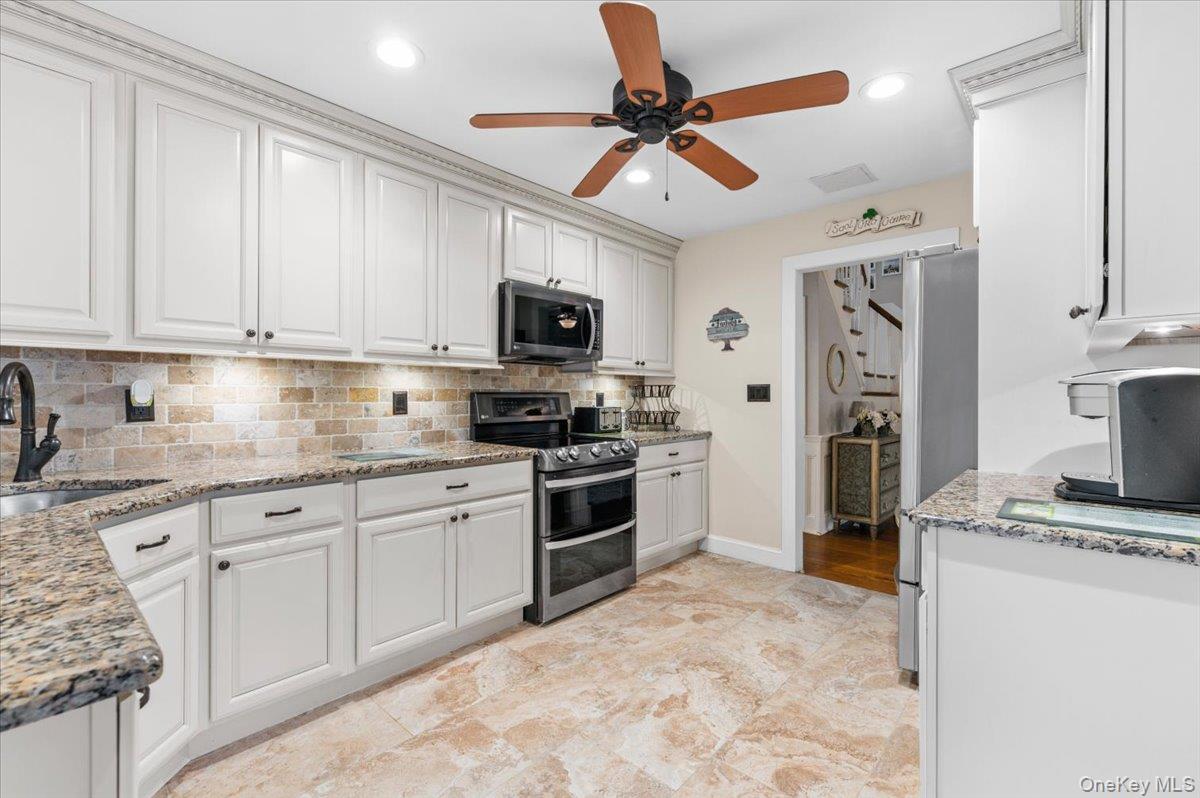 #7 photo, 32 Branch Drive, Smithtown , NY 11787