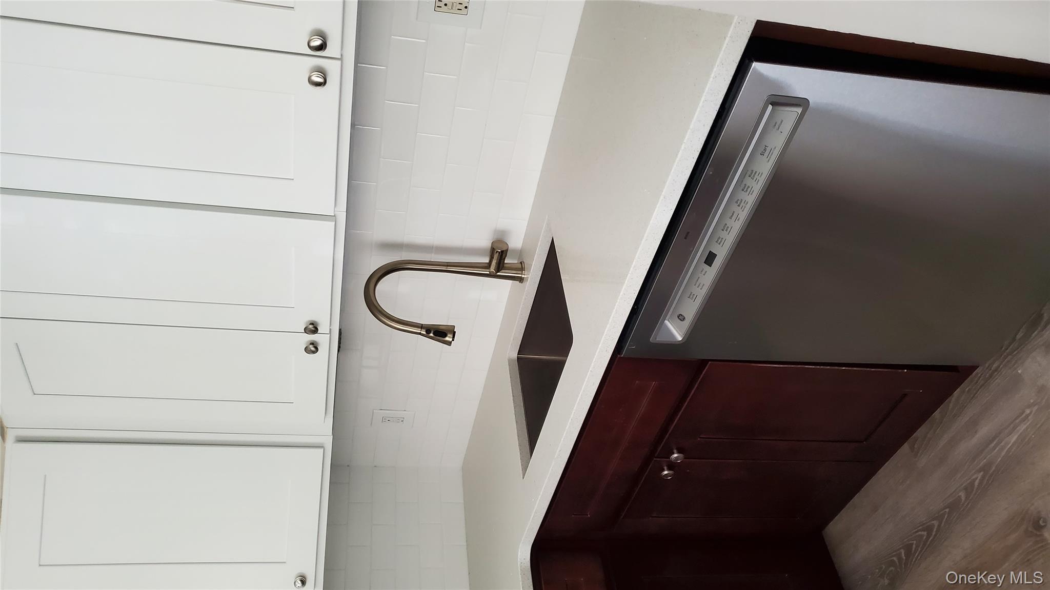 #3 photo, 101 Sylvan Avenue, Miller Place , NY 11764