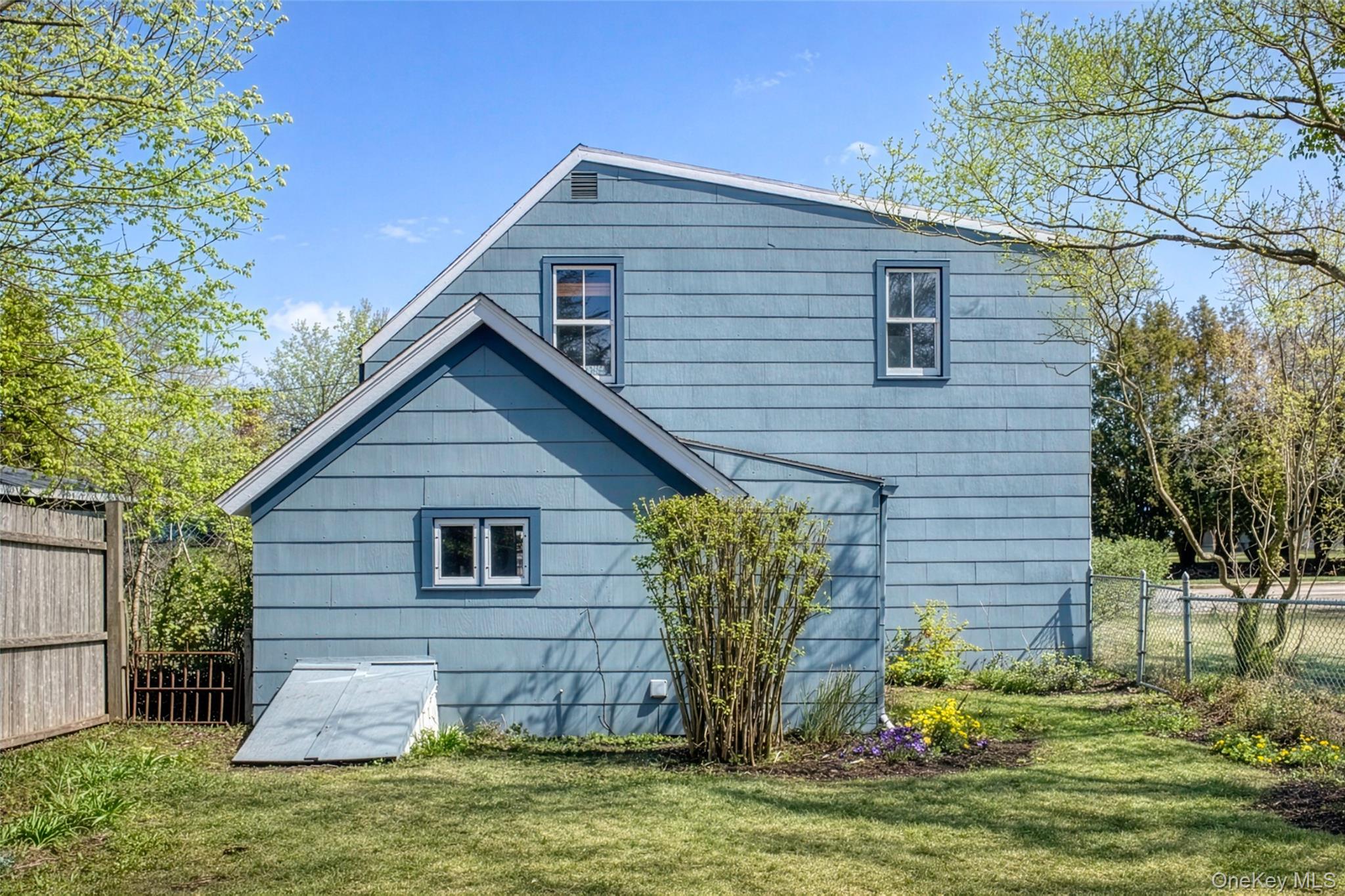 #12 photo, 415 Sterling Place, מחוז סאפוק Greenport , NY 11944