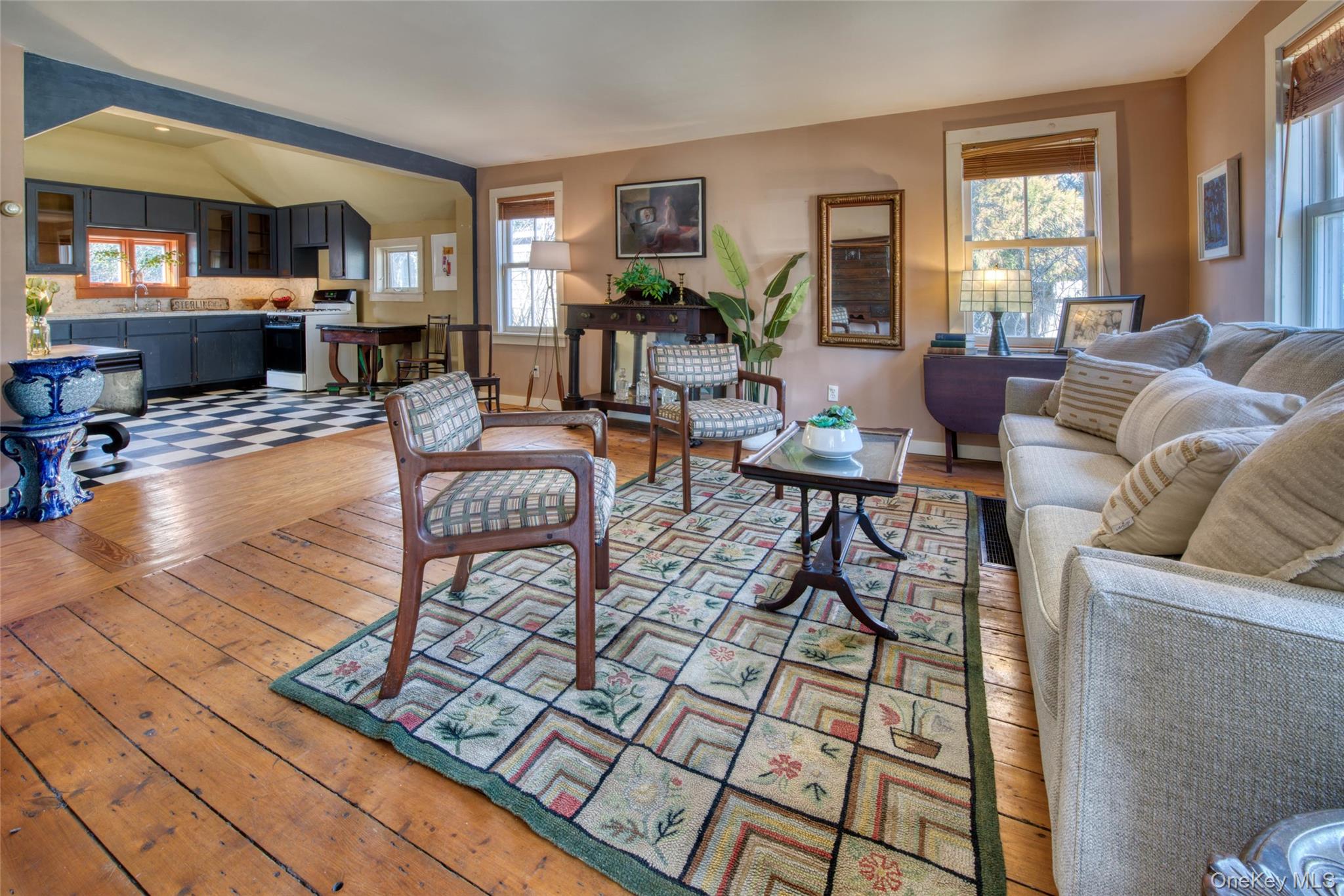 #3 photo, 415 Sterling Place, מחוז סאפוק Greenport , NY 11944