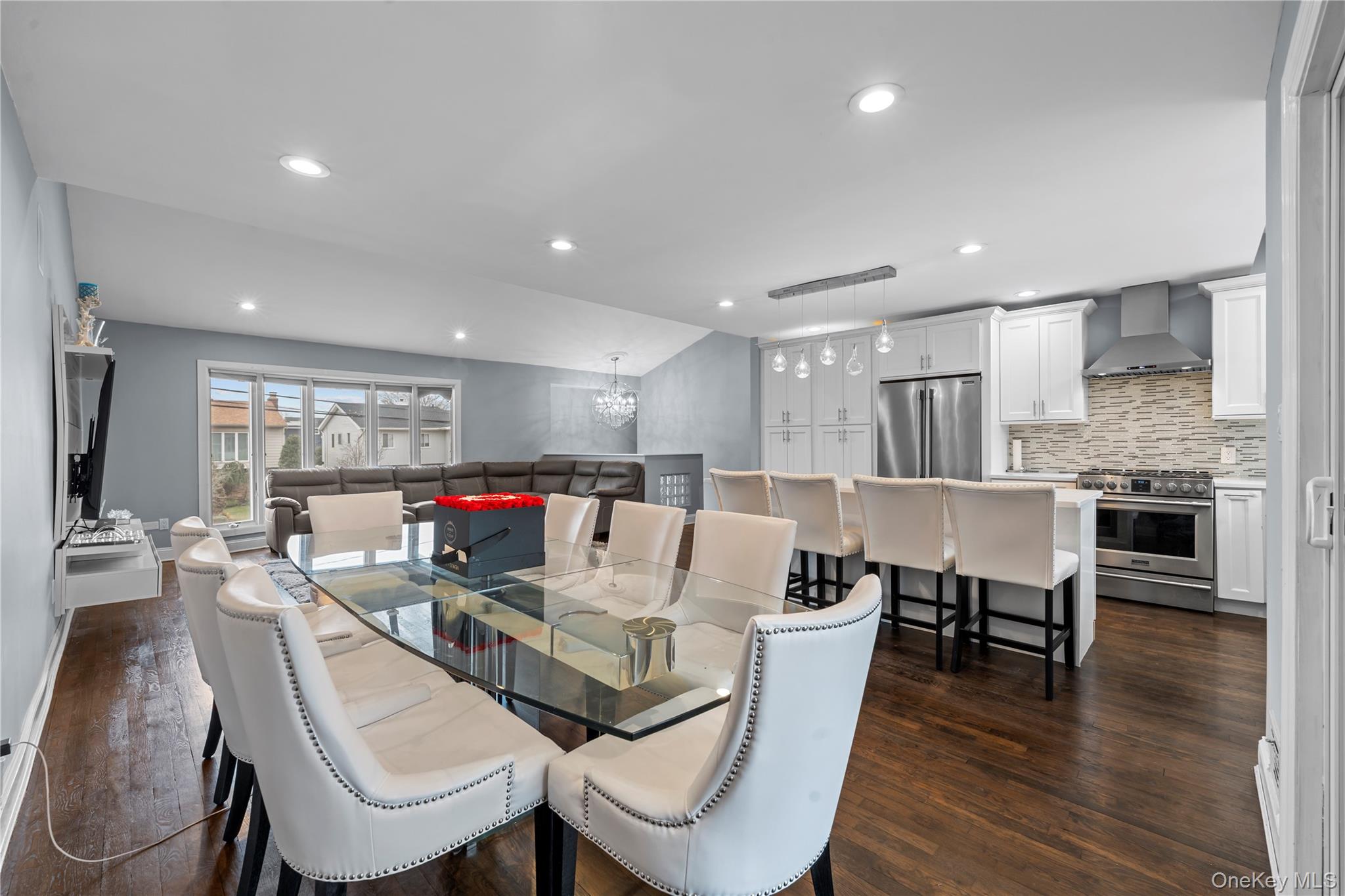 #16 photo, 2812 Covered Bridge Road, নাসাউ কাউন্টি Merrick , NY 11566