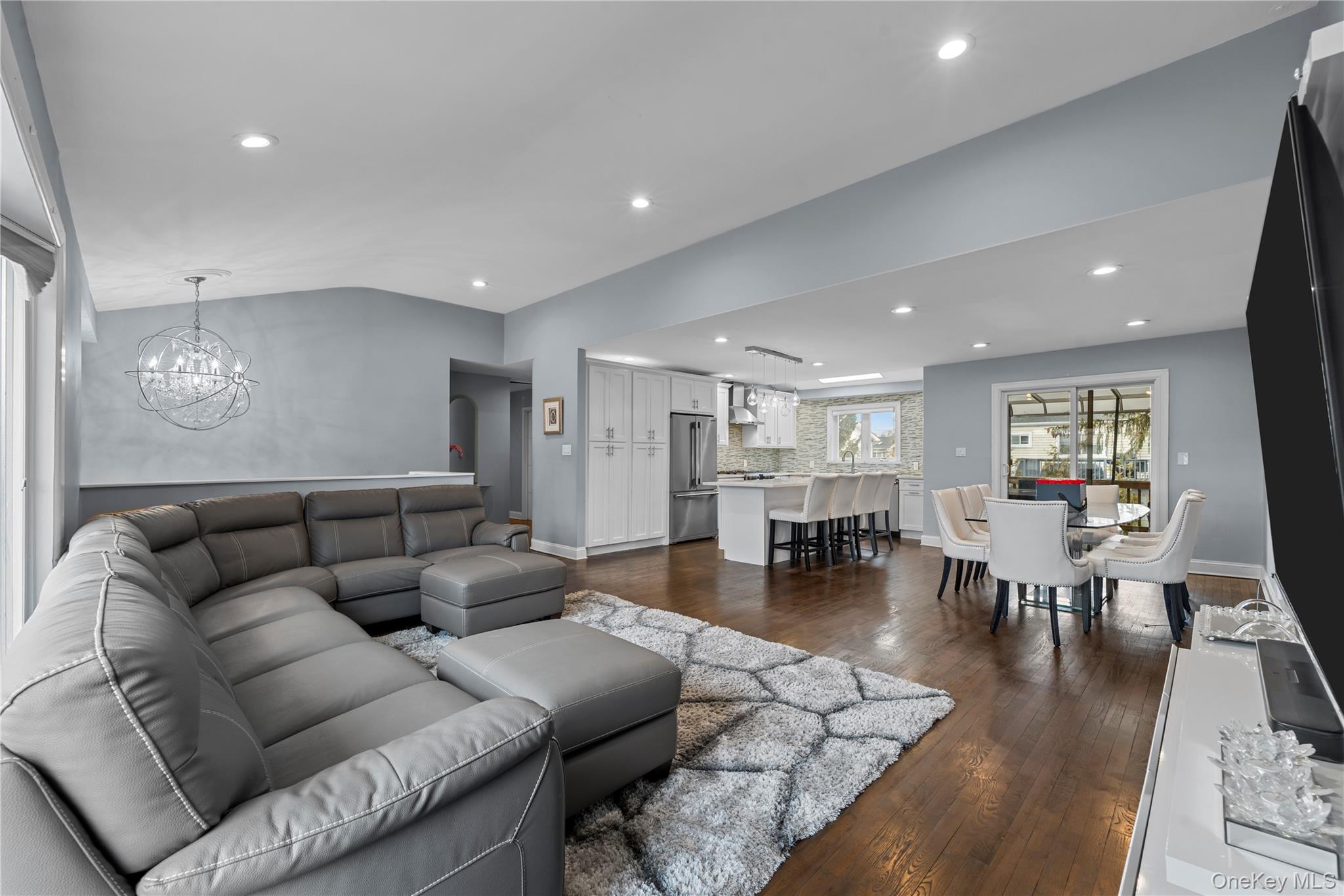 #7 photo, 2812 Covered Bridge Road, নাসাউ কাউন্টি Merrick , NY 11566