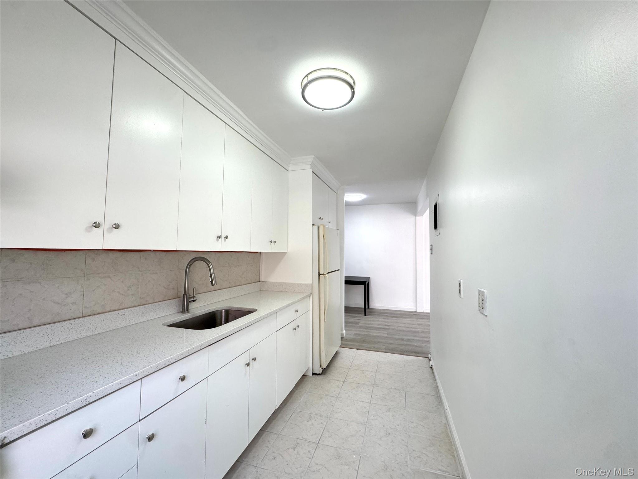 #10 photo, 6824 140th Street, Flushing , NY 11367