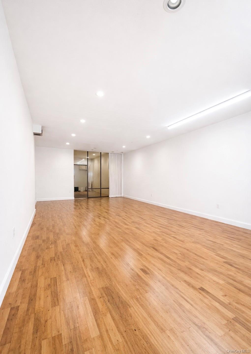 #2 photo, 194-7 Linden Boulevard, কুইন্‌স Saint Albans , NY 11412