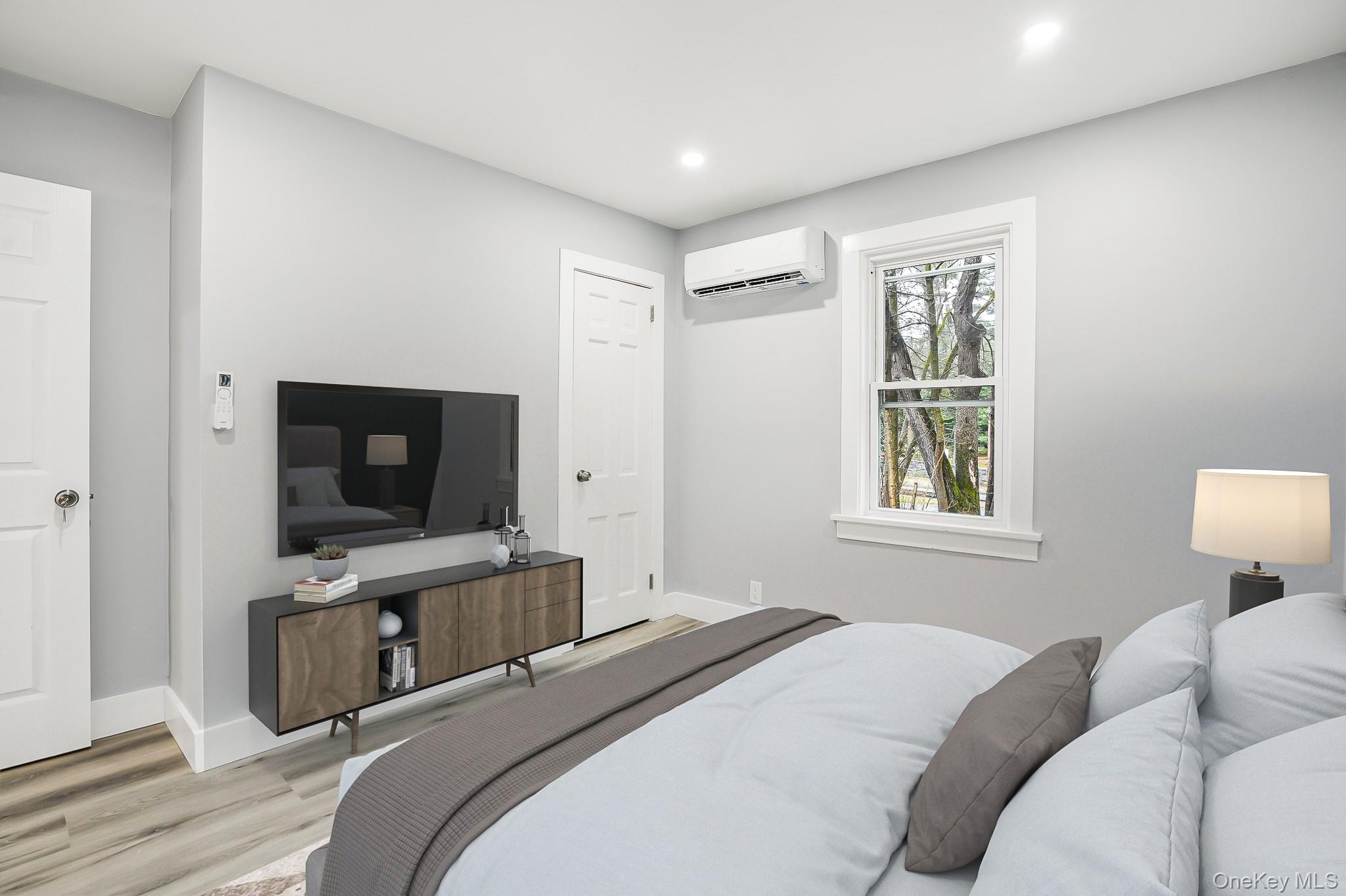 #12 photo, 5 Sherwood Place, Hyde Park , NY 12538