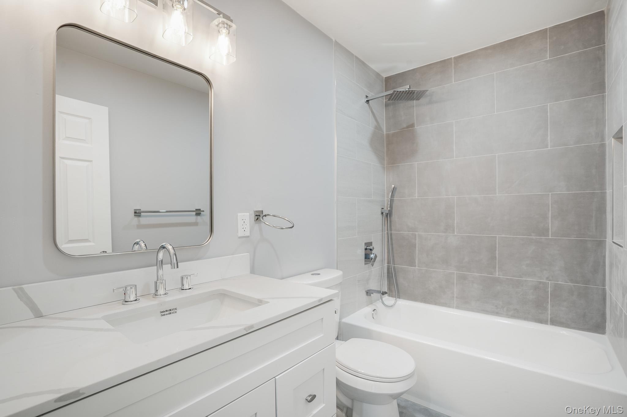 #13 photo, 5 Sherwood Place, Hyde Park , NY 12538