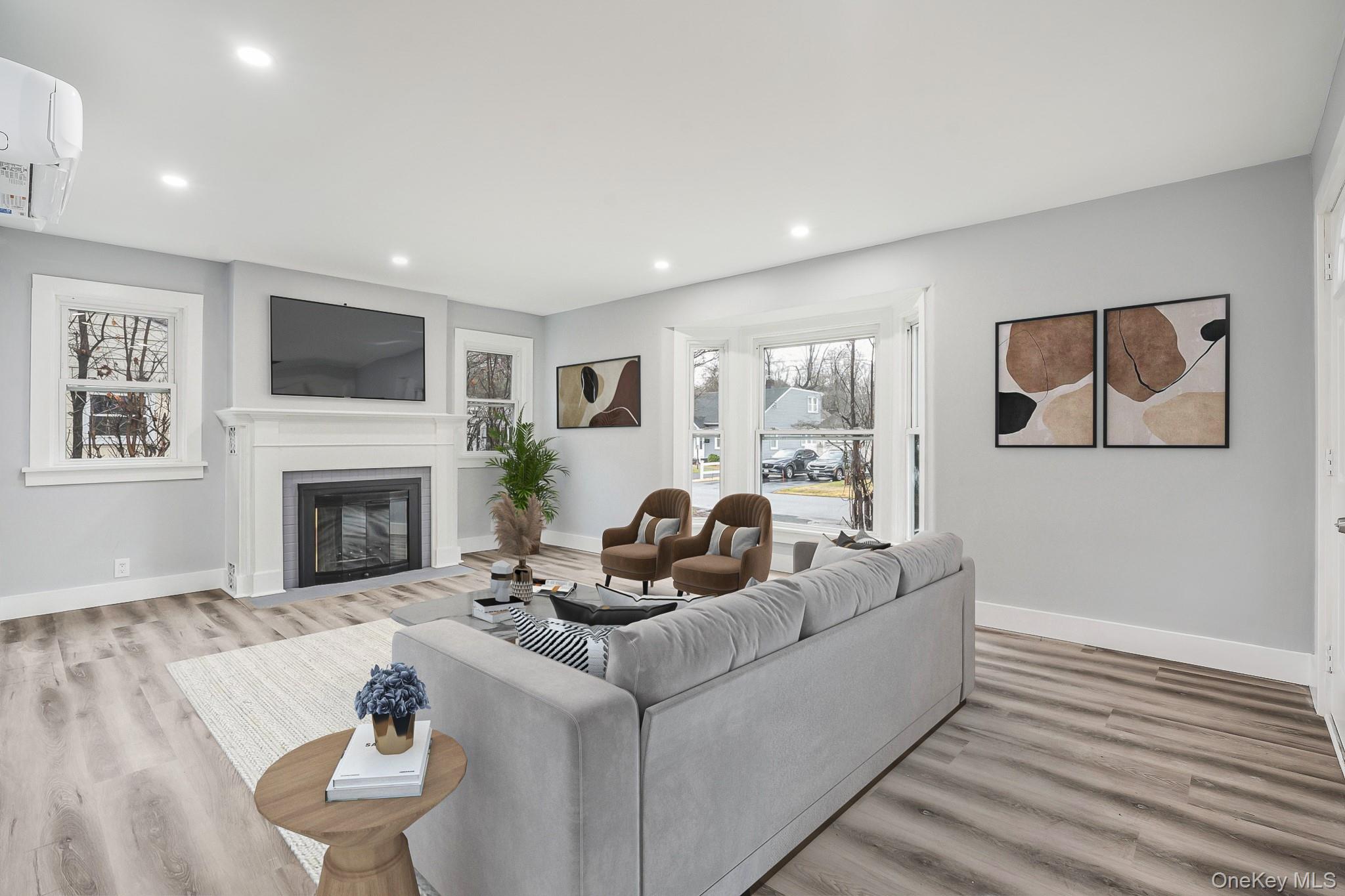 #5 photo, 5 Sherwood Place, Hyde Park , NY 12538