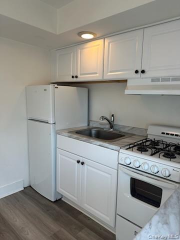 #6 photo, 17 West, Warwick , NY 10990