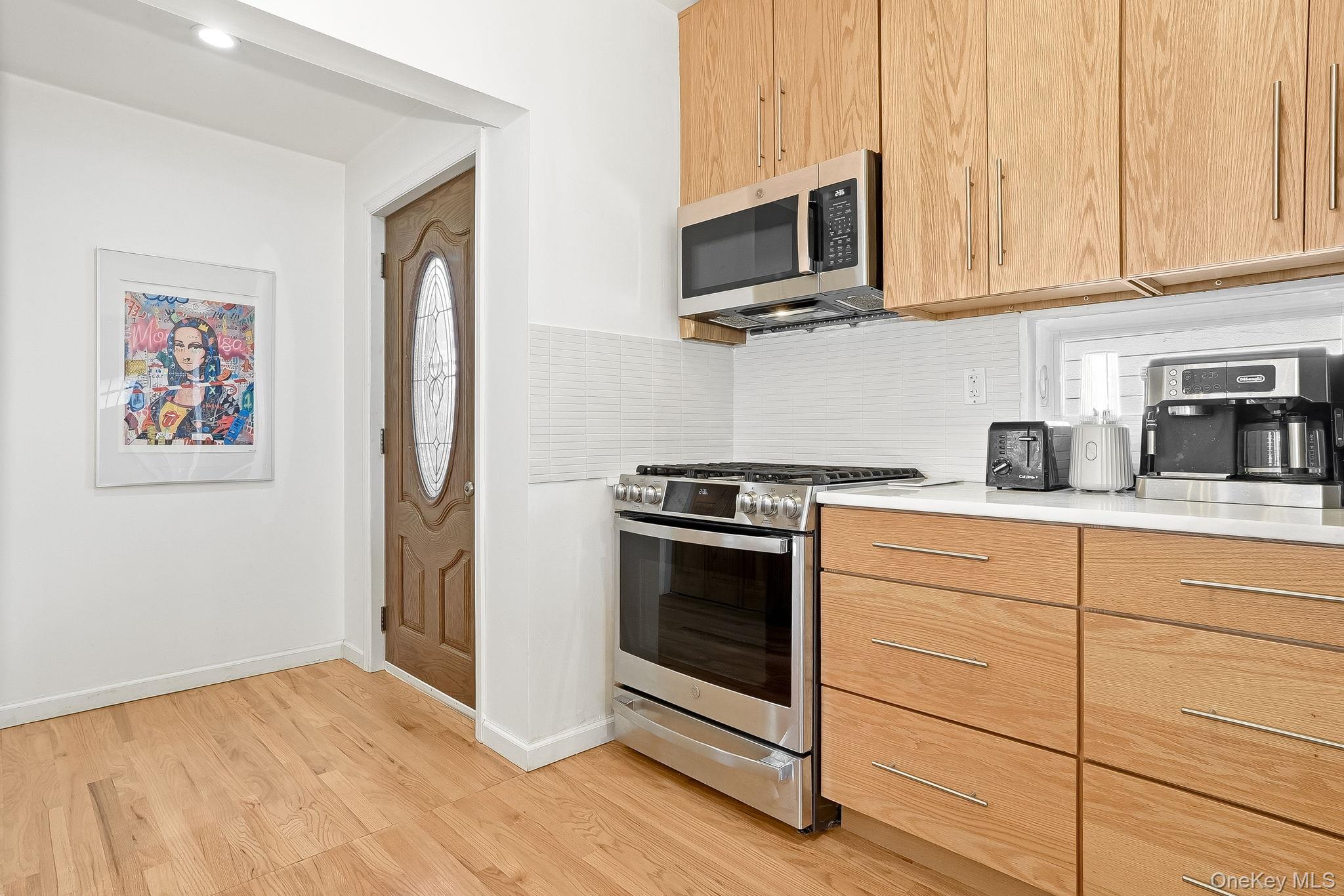 #10 photo, 11 S Cedar Street, Beacon , NY 12508