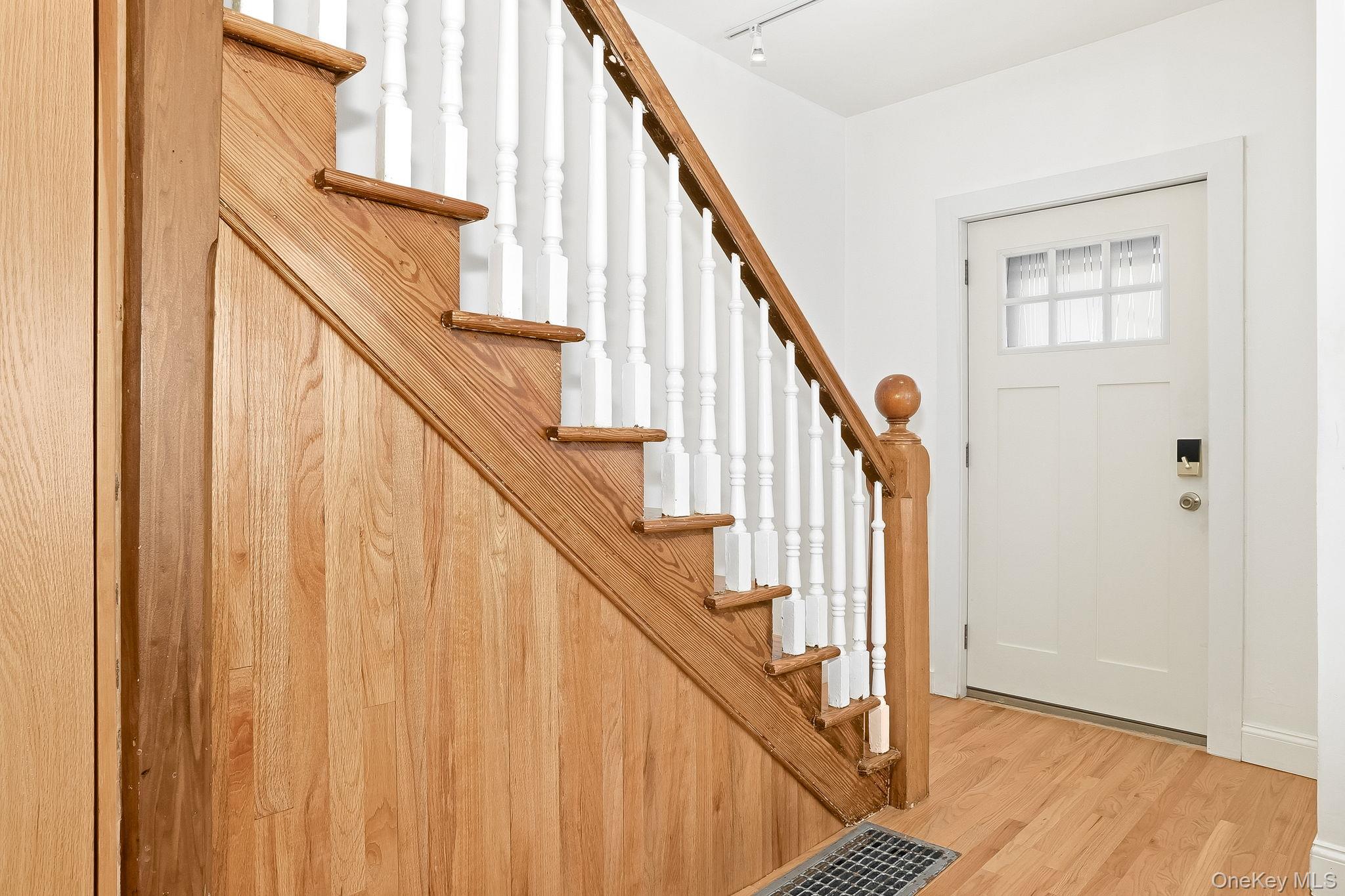 #4 photo, 11 S Cedar Street, Beacon , NY 12508