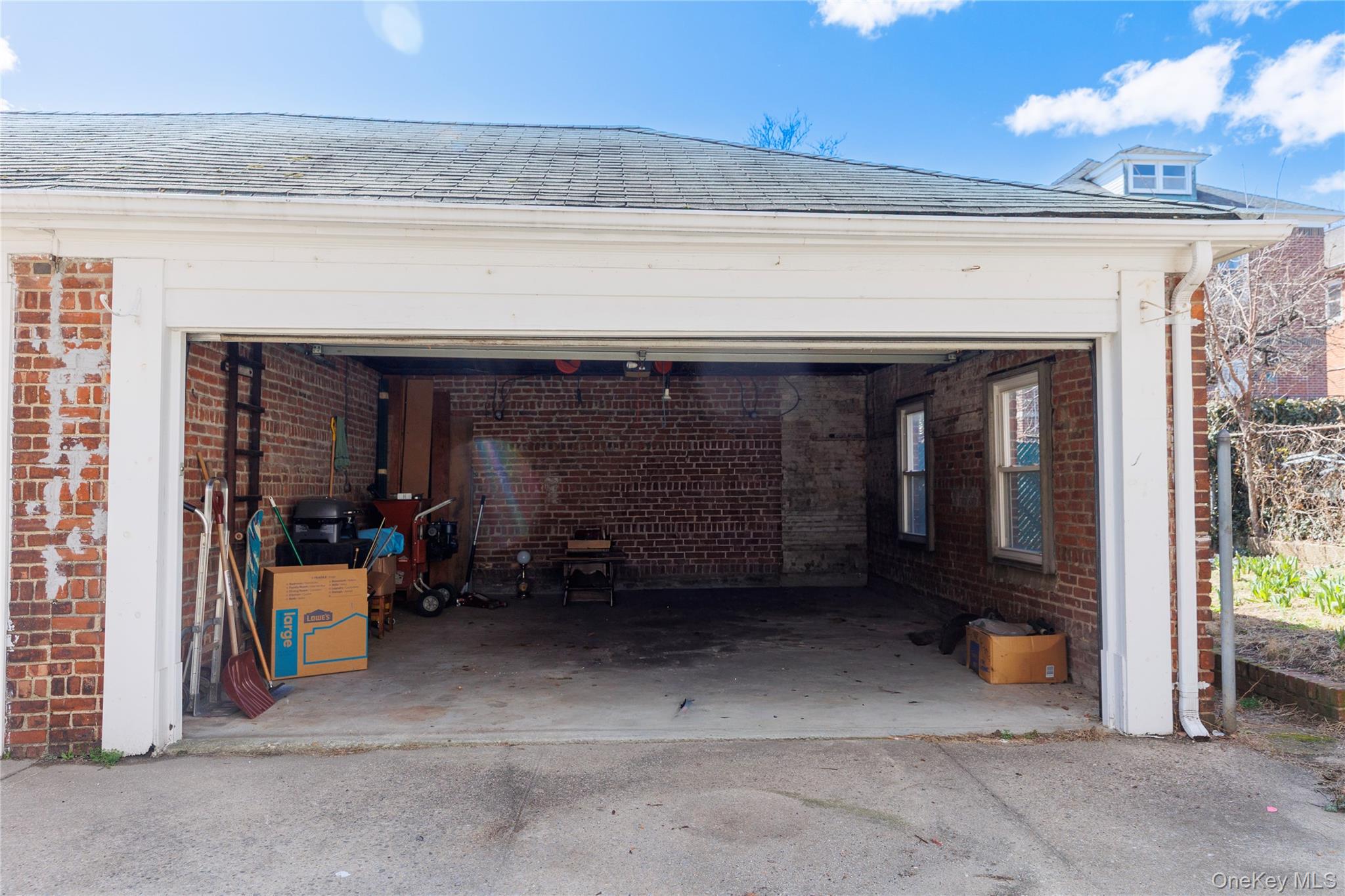 #3 photo, 2021 Haight Avenue, Bronx , NY 10461