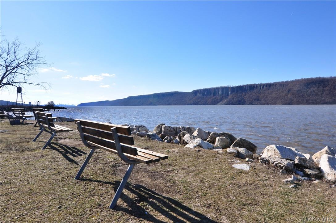 #13 photo, 1 S Astor Street, Irvington , NY 10533