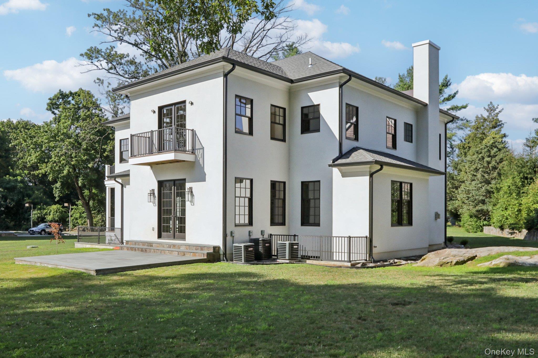 #2 photo, 15 High Point Terrace, Scarsdale , NY 10583