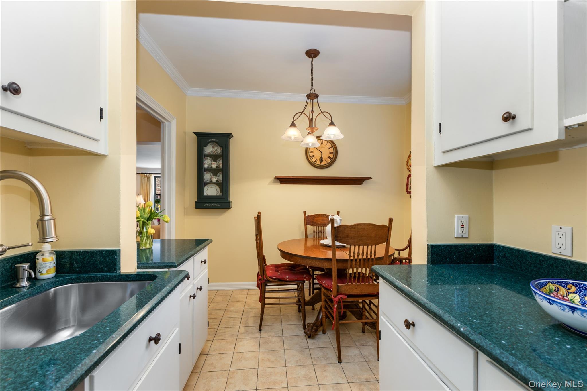 #20 photo, 35 Parkview Avenue, Bronxville , NY 10708