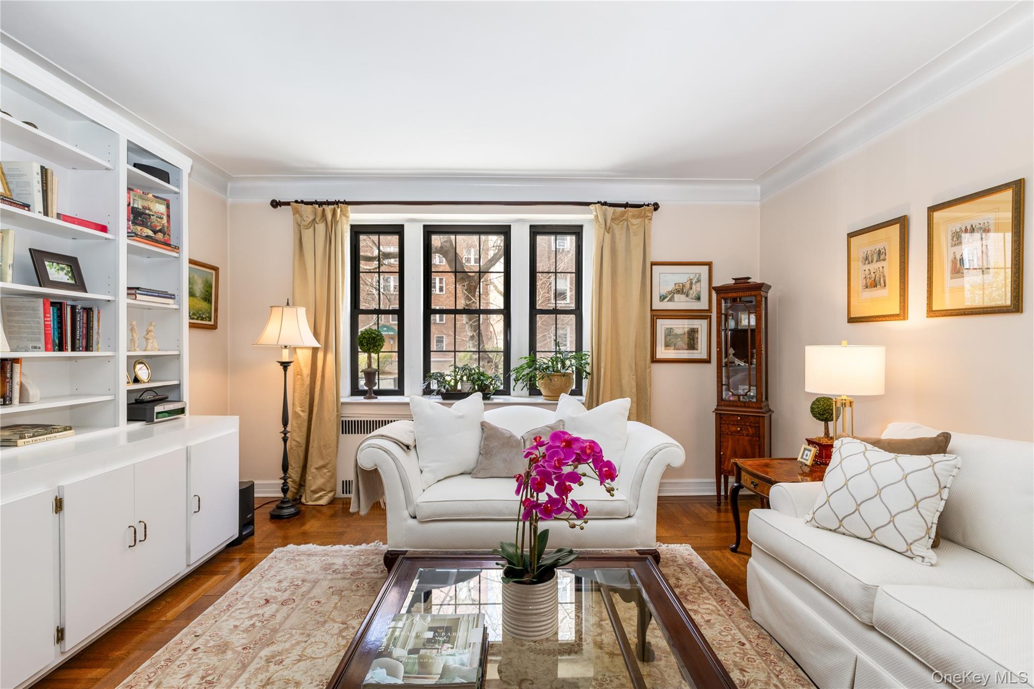 #4 photo, 35 Parkview Avenue, Bronxville , NY 10708