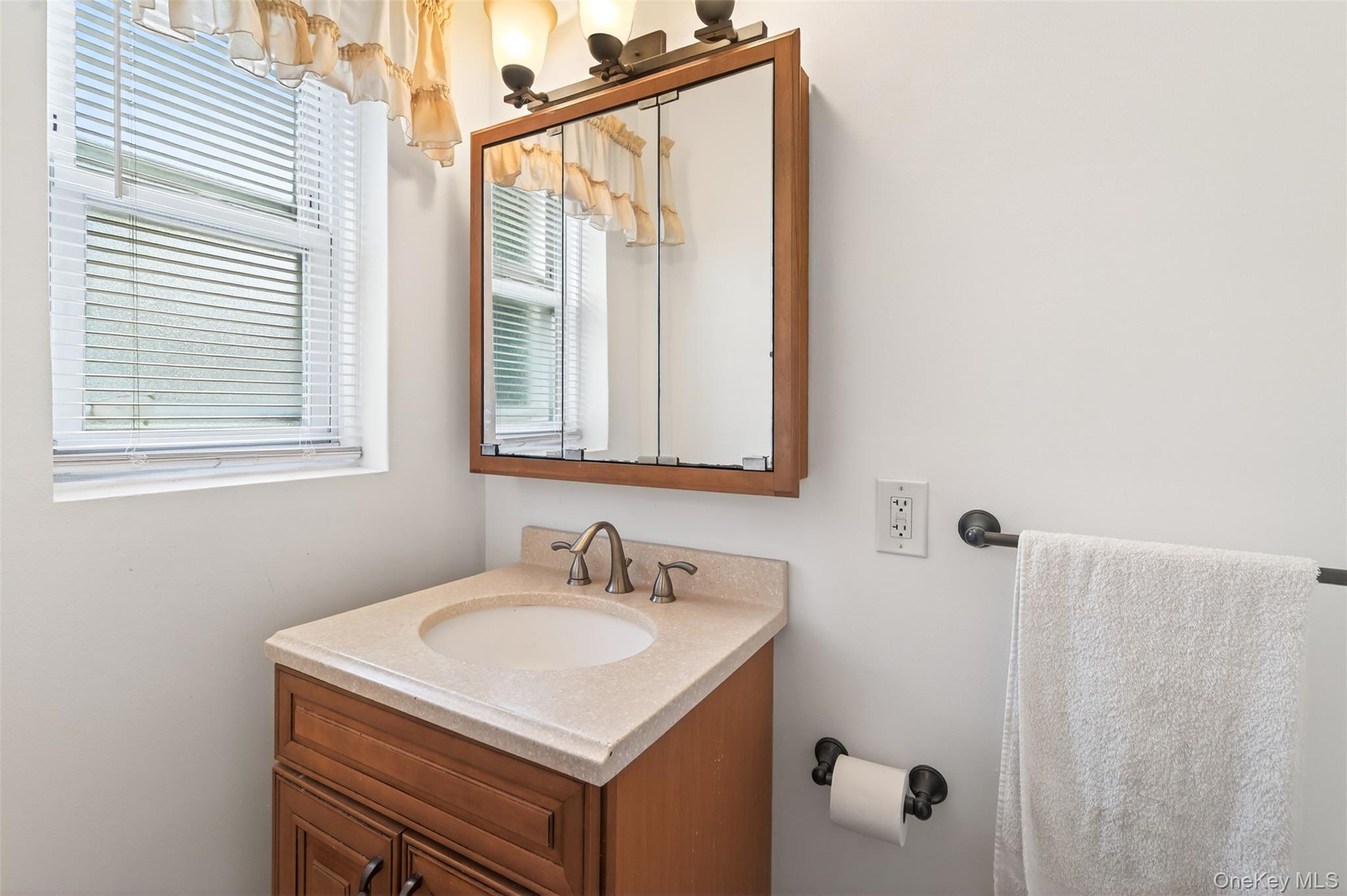 #17 photo, 125 N Washington Avenue, Hartsdale , NY 10530