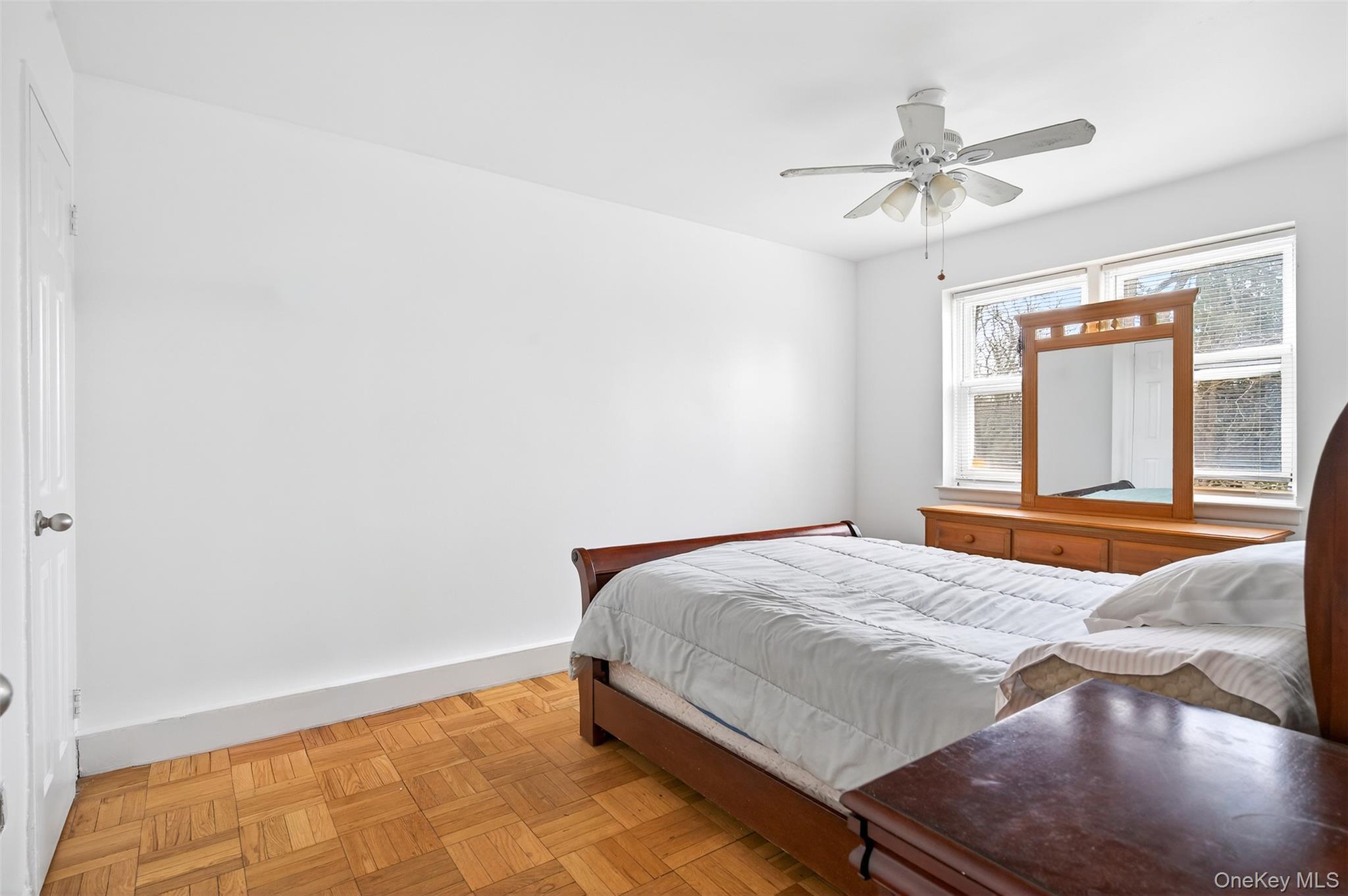 #18 photo, 125 N Washington Avenue, Hartsdale , NY 10530